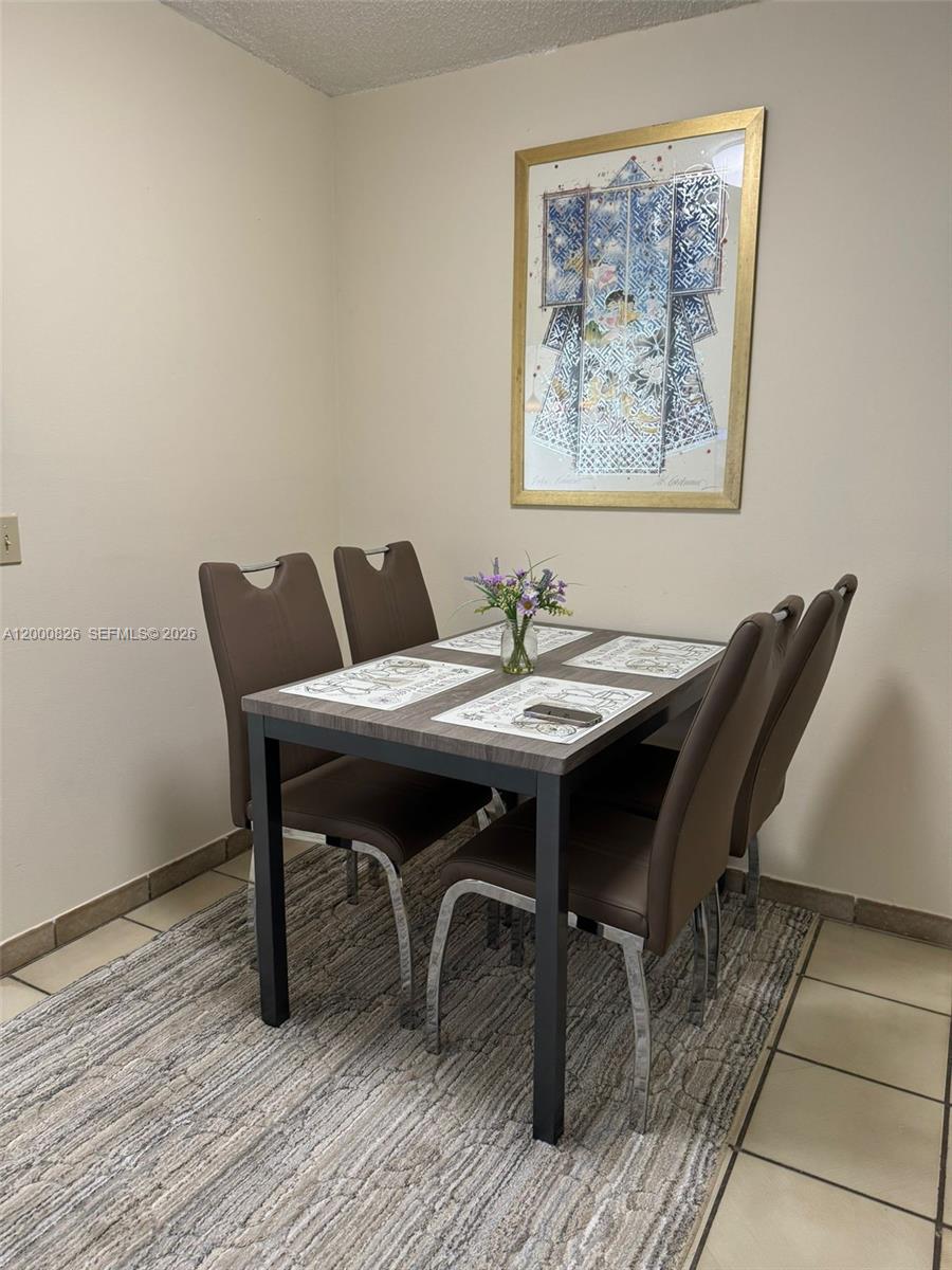 PLAZA OF AMERICAS CONDO P - Residential Lease