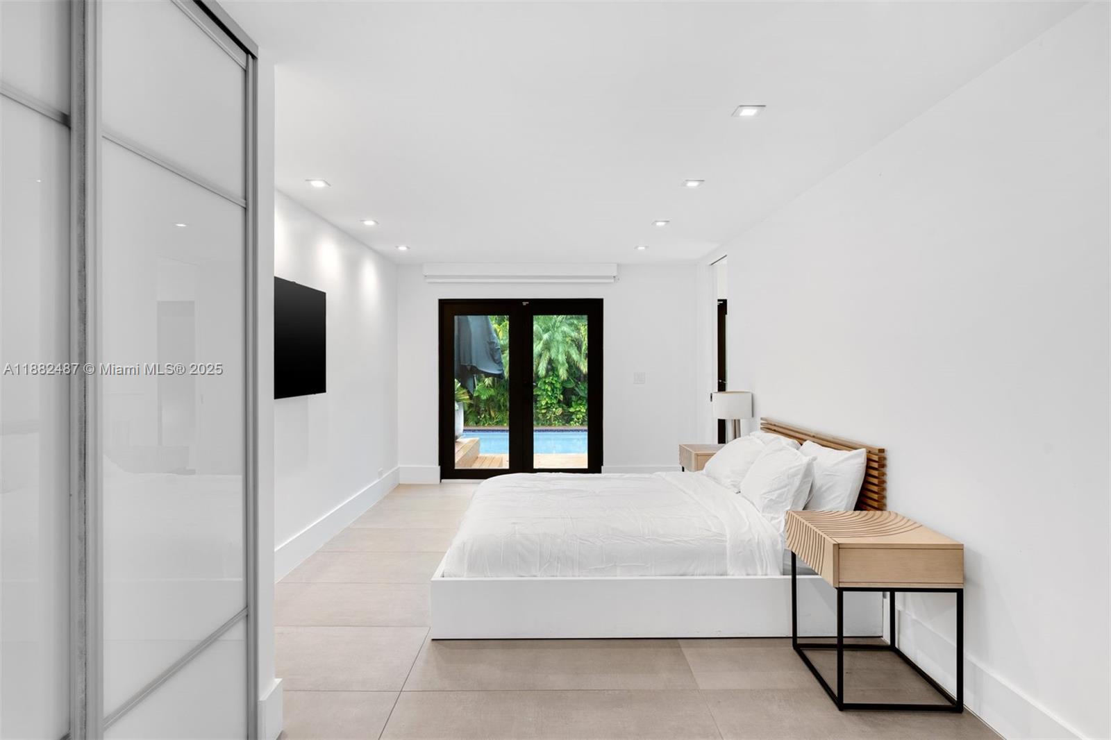 SUNSET ISLANDS-ISLAND NO - Residential Lease