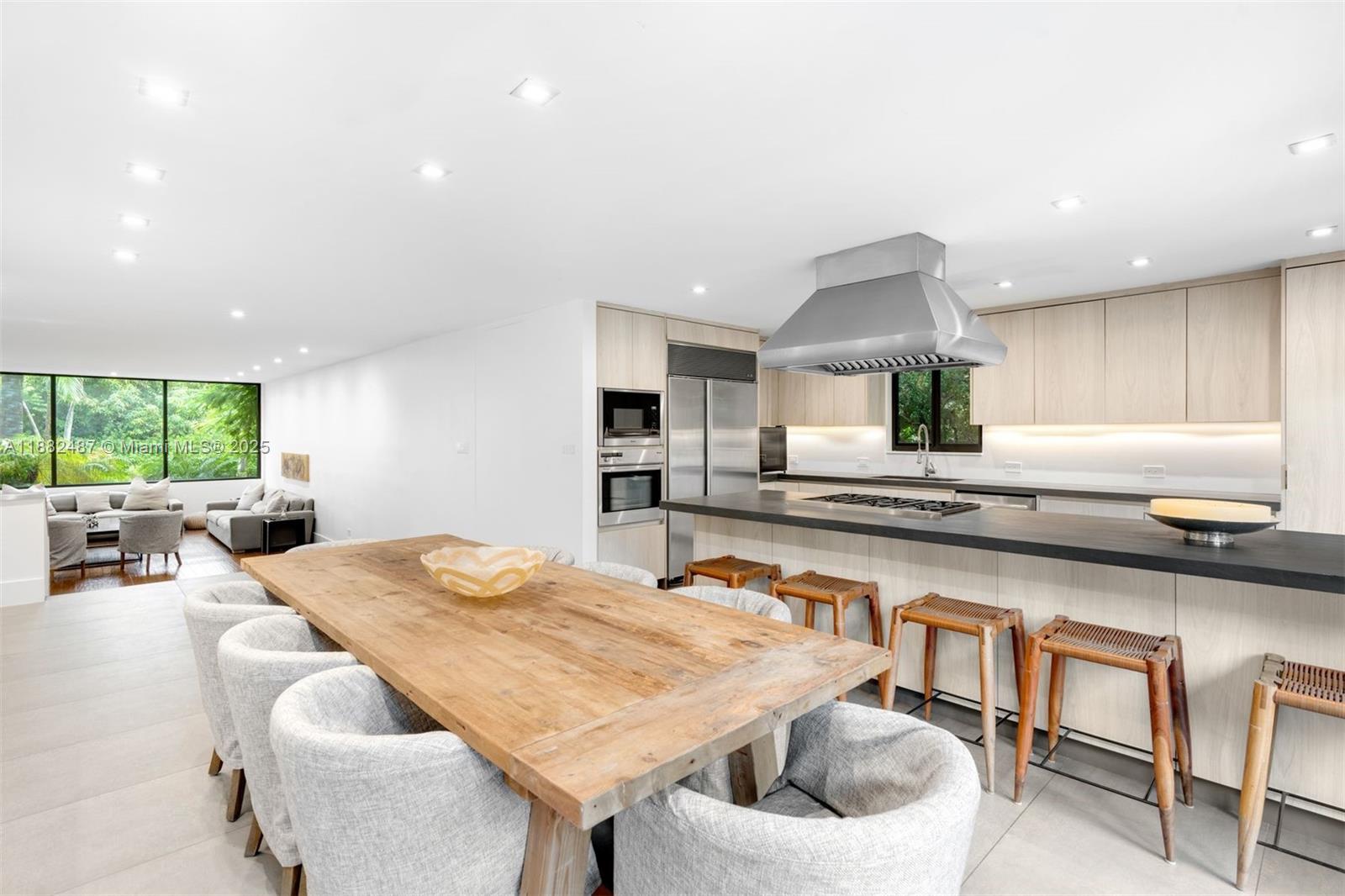 SUNSET ISLANDS-ISLAND NO - Residential Lease