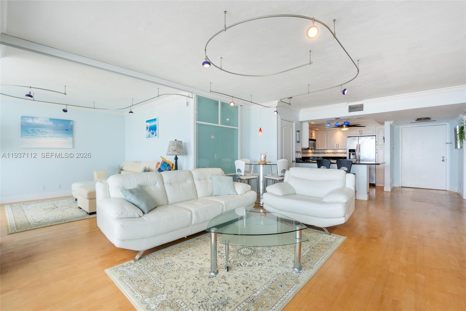 POINT OF AMERICAS II - Residential