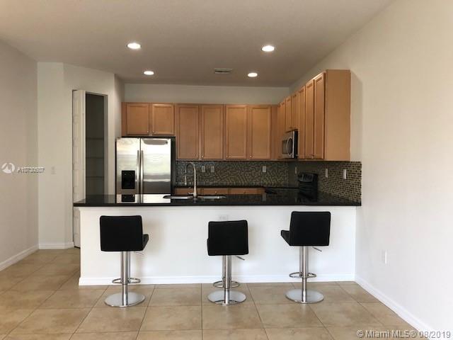 CHAMPION LAKES - Residential