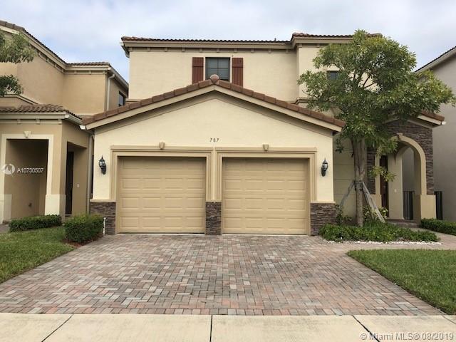 CHAMPION LAKES - Residential