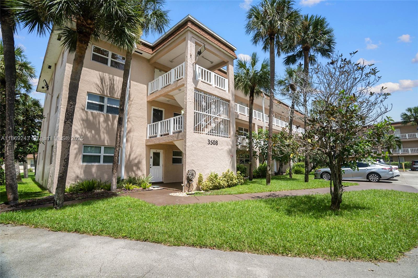 NATURA CONDO NO 1 - Residential