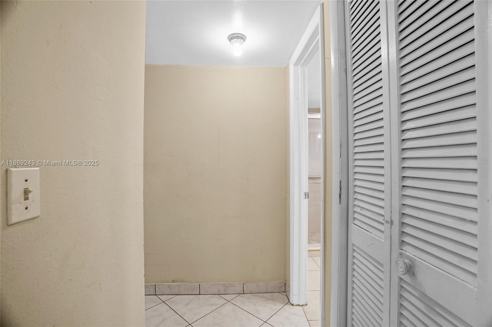 NATURA CONDO NO 1 - Residential