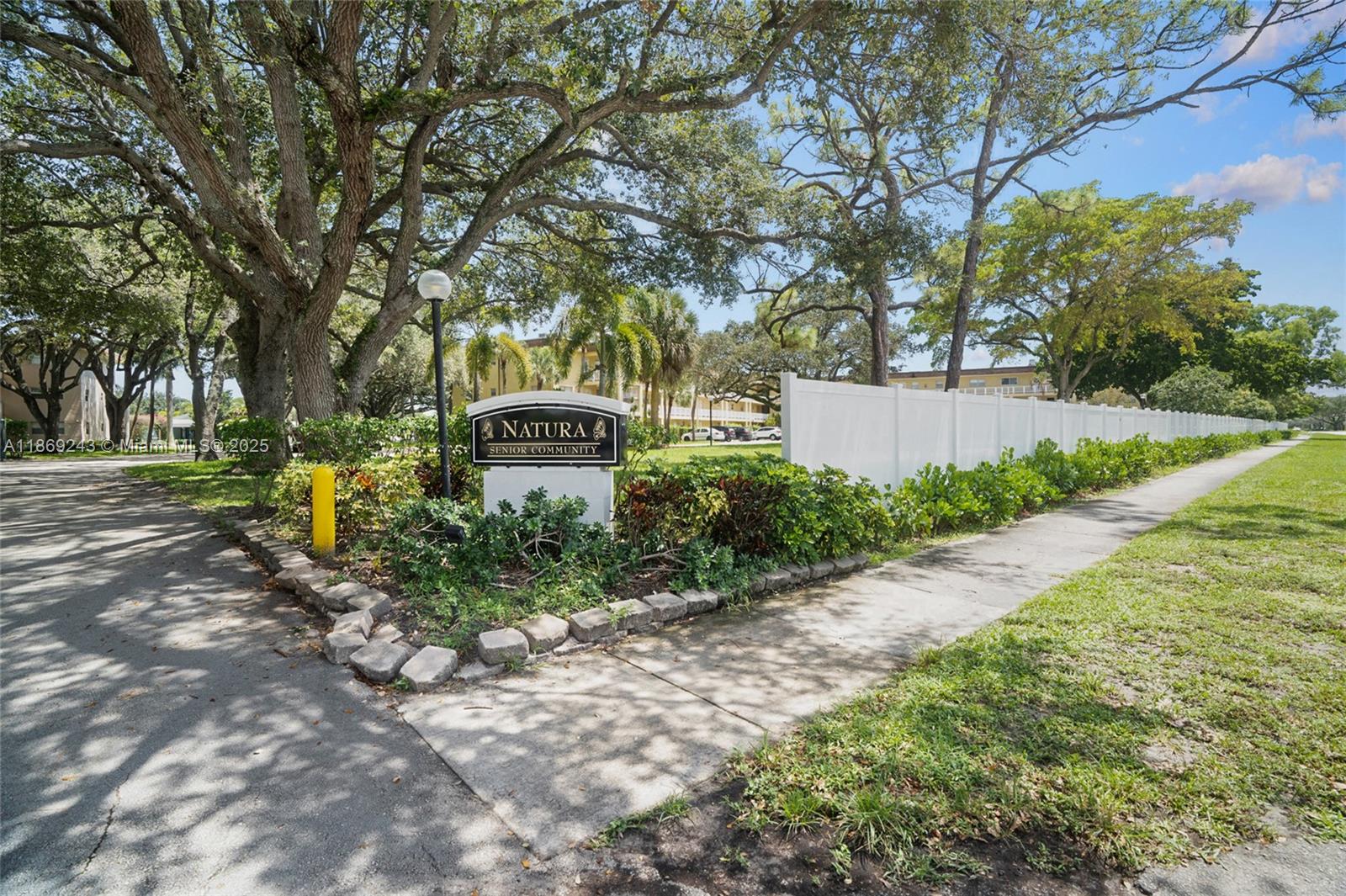 NATURA CONDO NO 1 - Residential