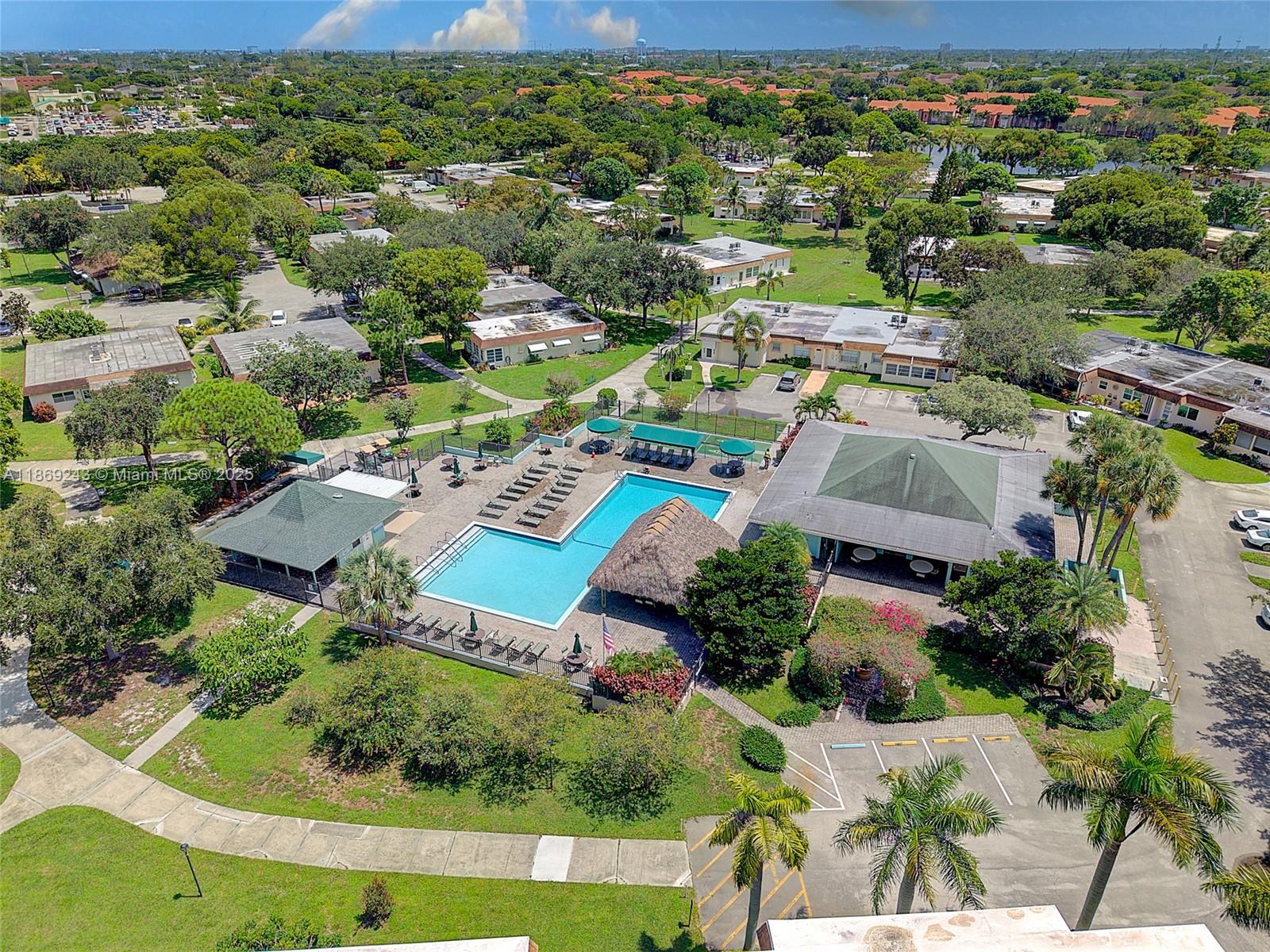 NATURA CONDO NO 1 - Residential