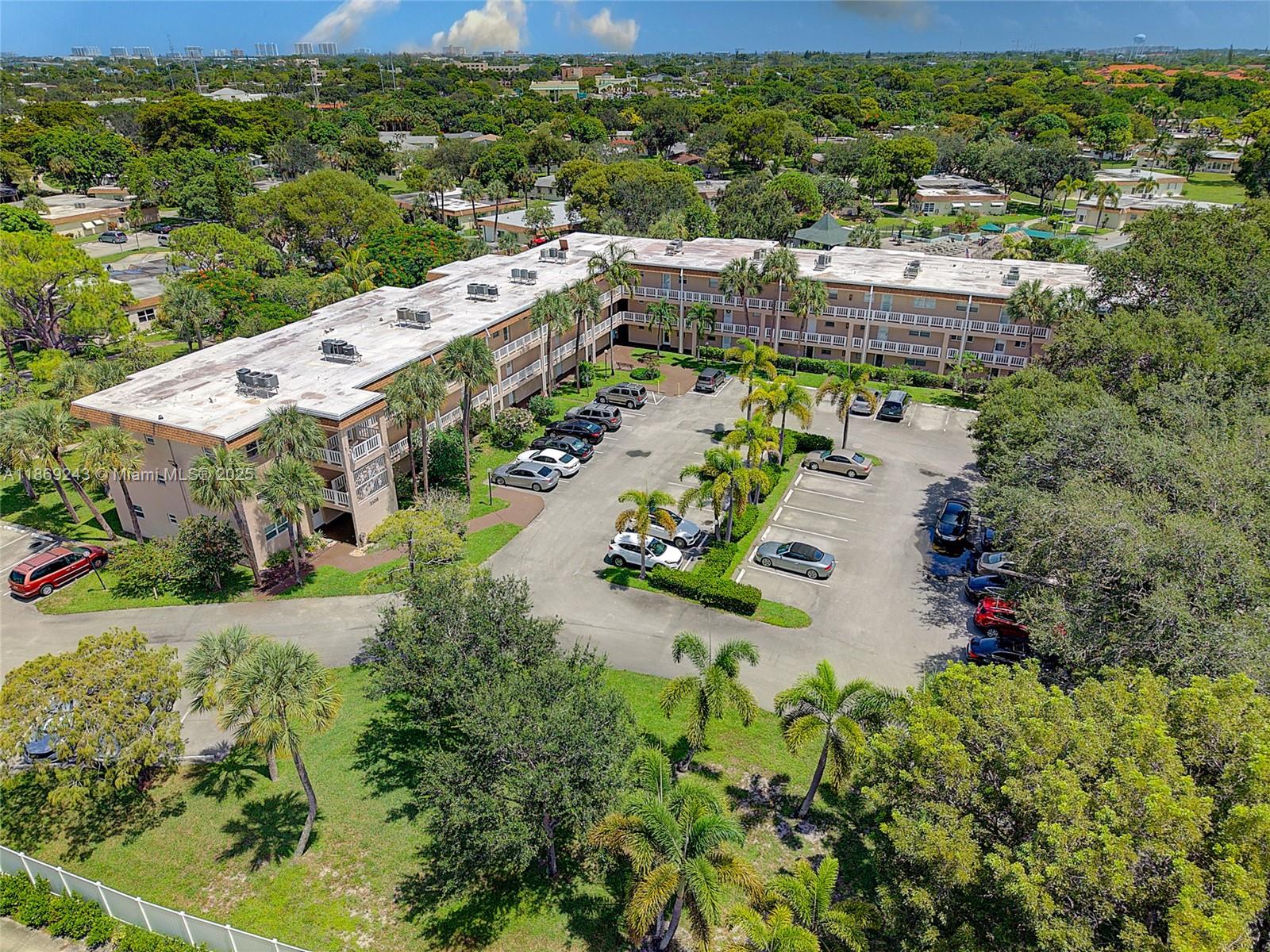 NATURA CONDO NO 1 - Residential