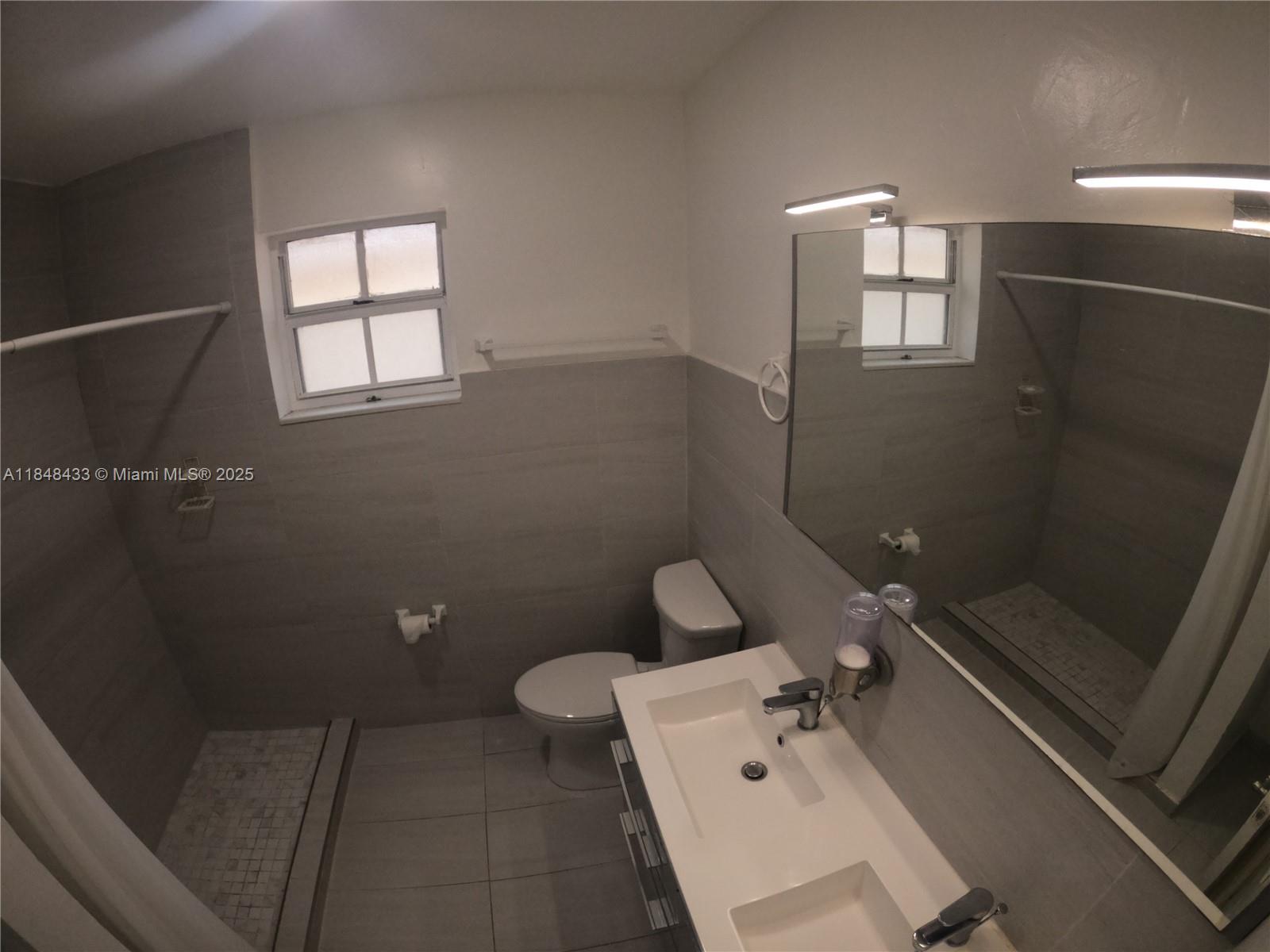 BILTMORE VILLAS SEC II - Residential