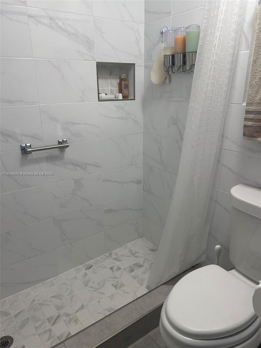 BILTMORE VILLAS SEC II - Residential