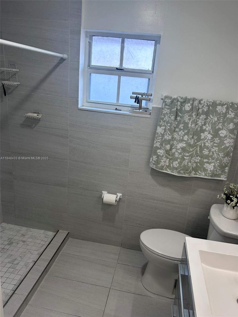 BILTMORE VILLAS SEC II - Residential
