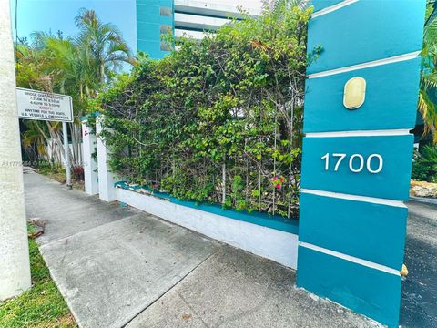 1700 NW N River Dr 805 Miami FL 33125
