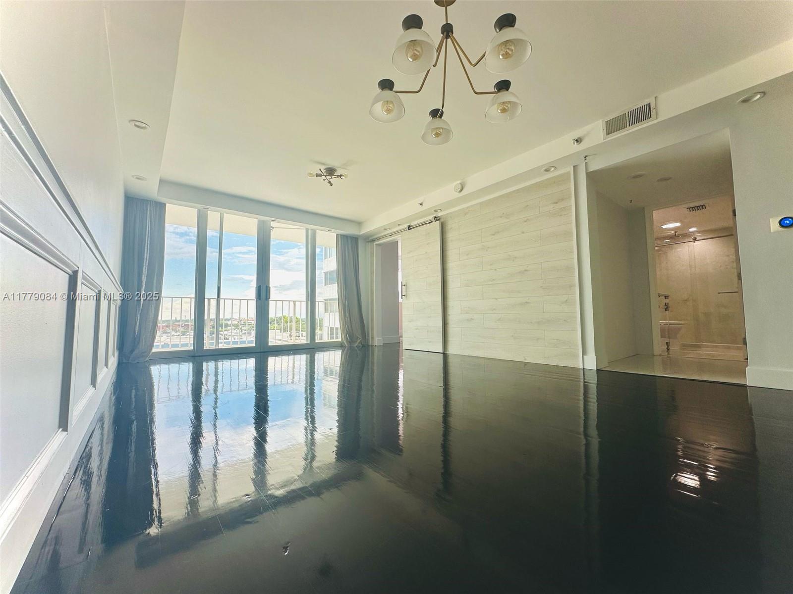 1700 NW N River Dr 805