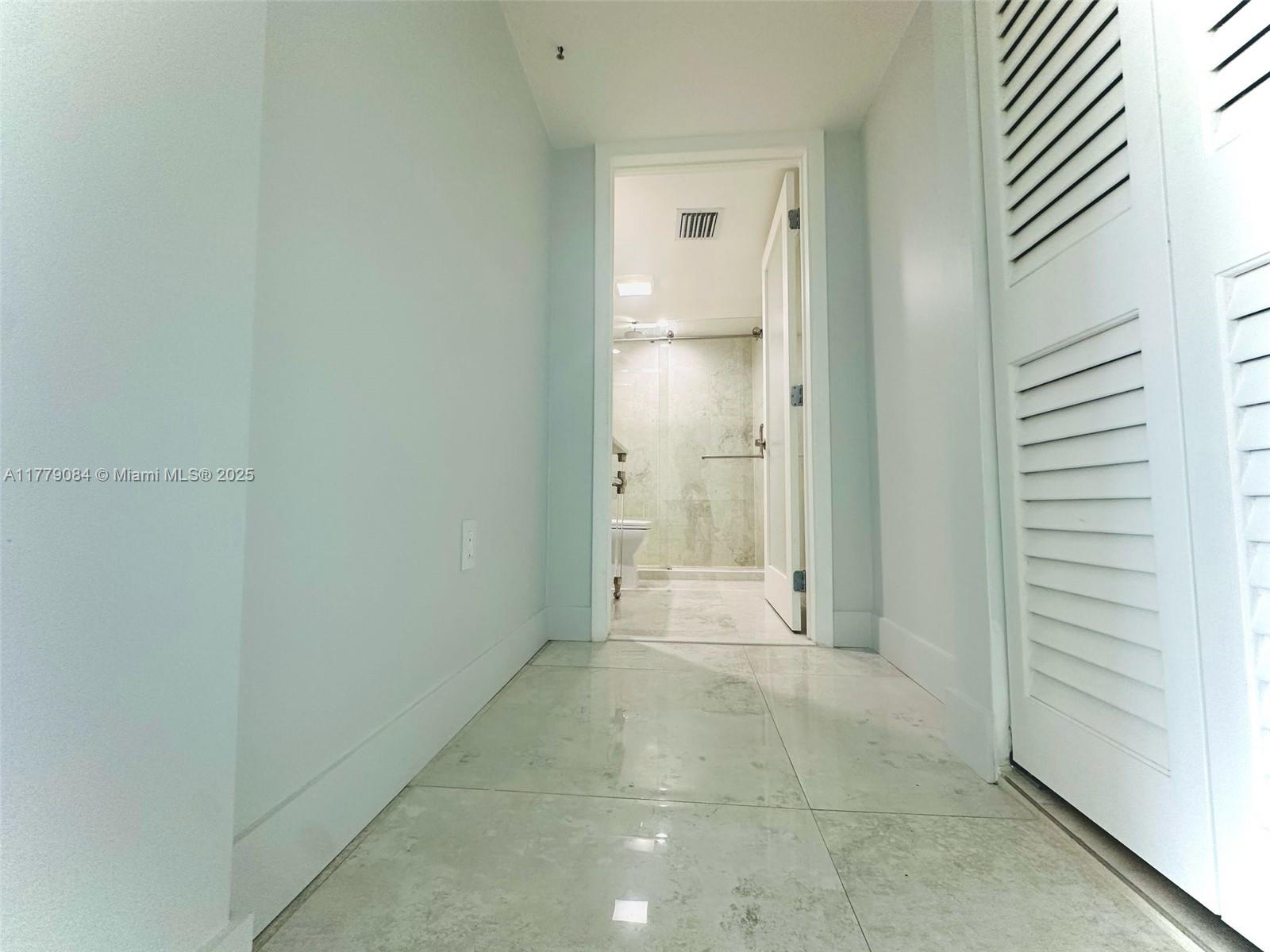 RIVER RUN CONDO PH I - Residential