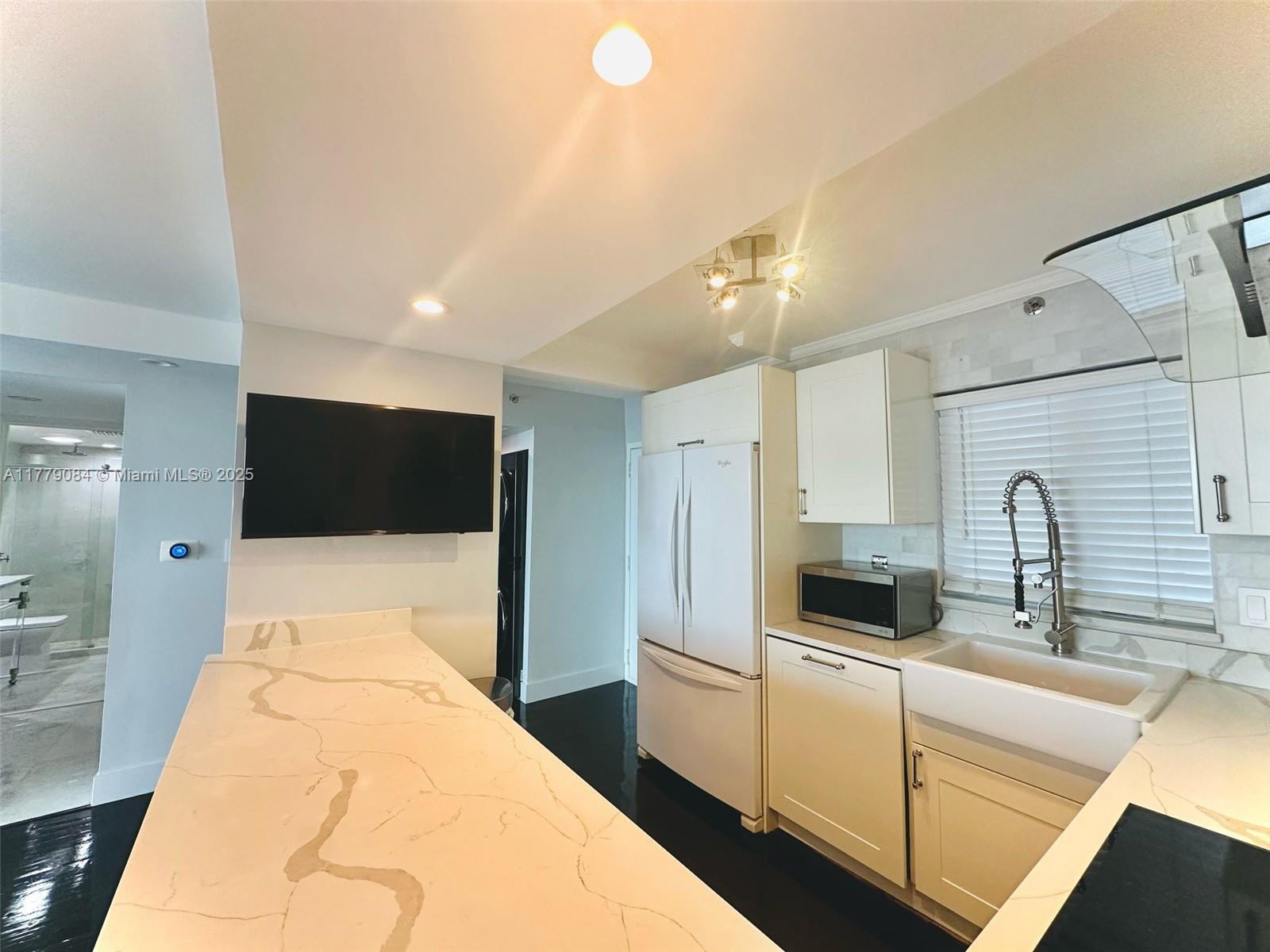 RIVER RUN CONDO PH I - Residential