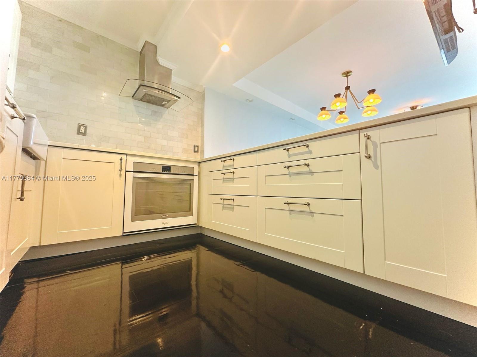 RIVER RUN CONDO PH I - Residential