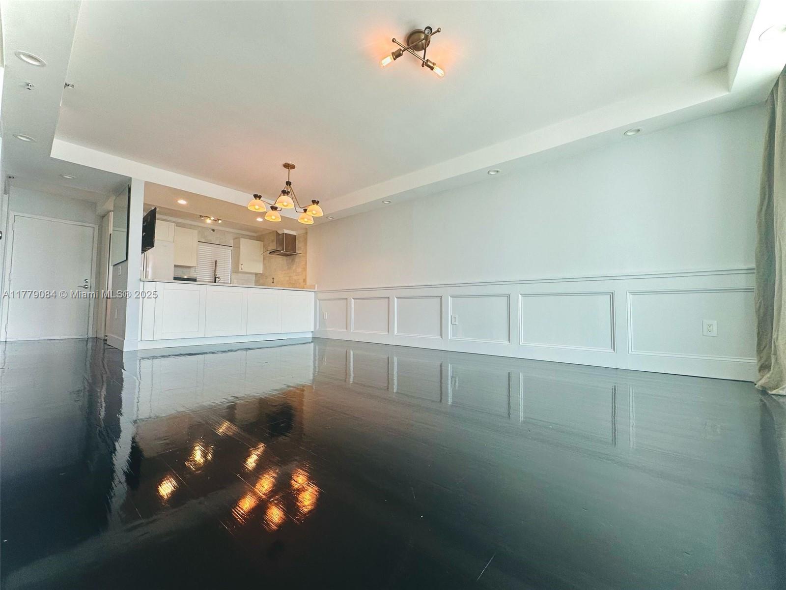 1700 NW N River Dr 805