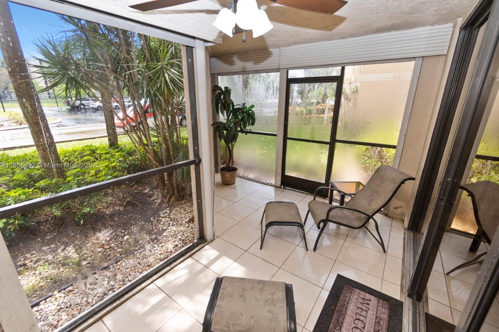 BLDG 6 OF COUNTRY CLUB AP - Residential Lease