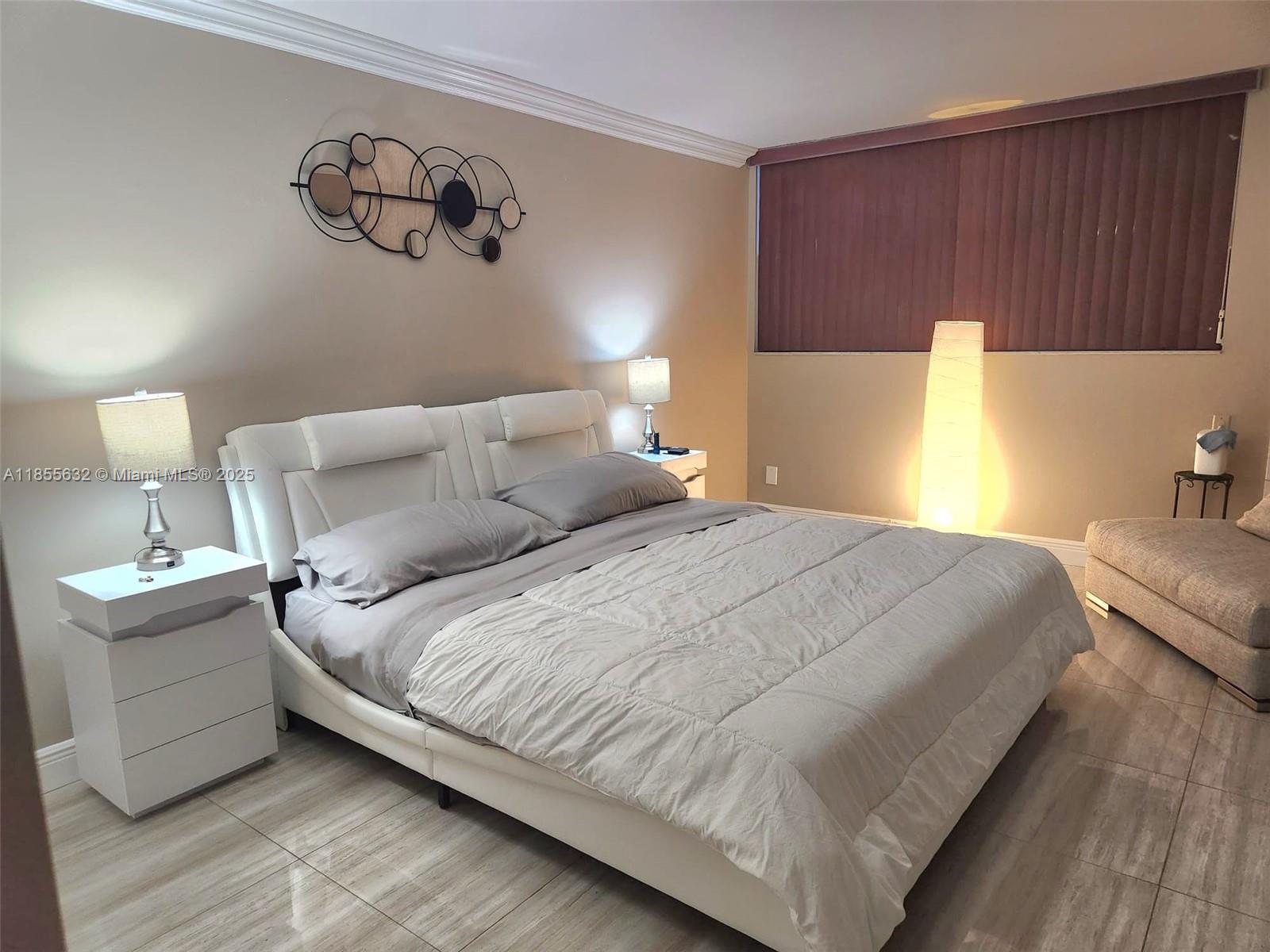 BLDG 6 OF COUNTRY CLUB AP - Residential Lease