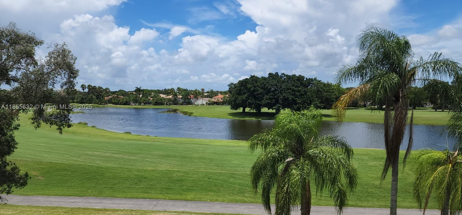 BLDG 6 OF COUNTRY CLUB AP - Residential Lease