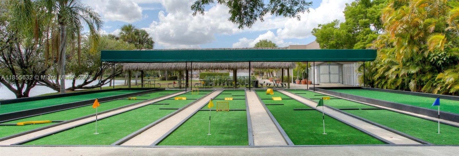 BLDG 6 OF COUNTRY CLUB AP - Residential Lease