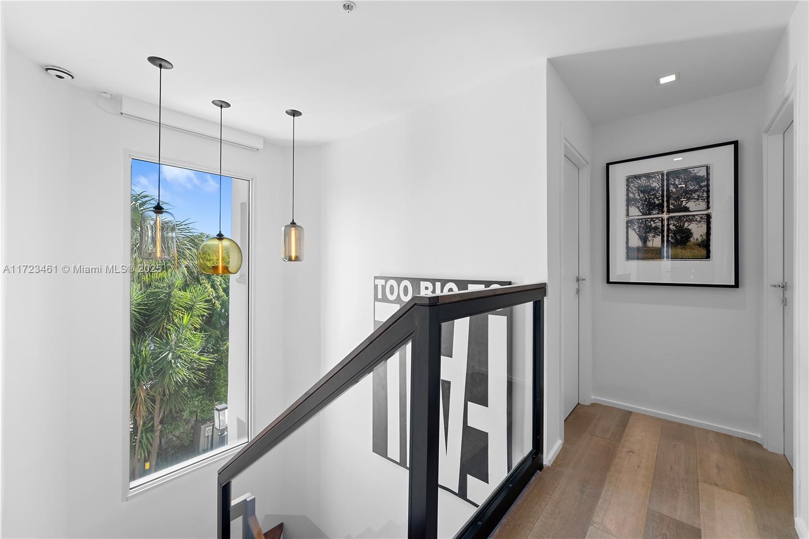 THS AT SUNSET HARBOUR CON - Residential