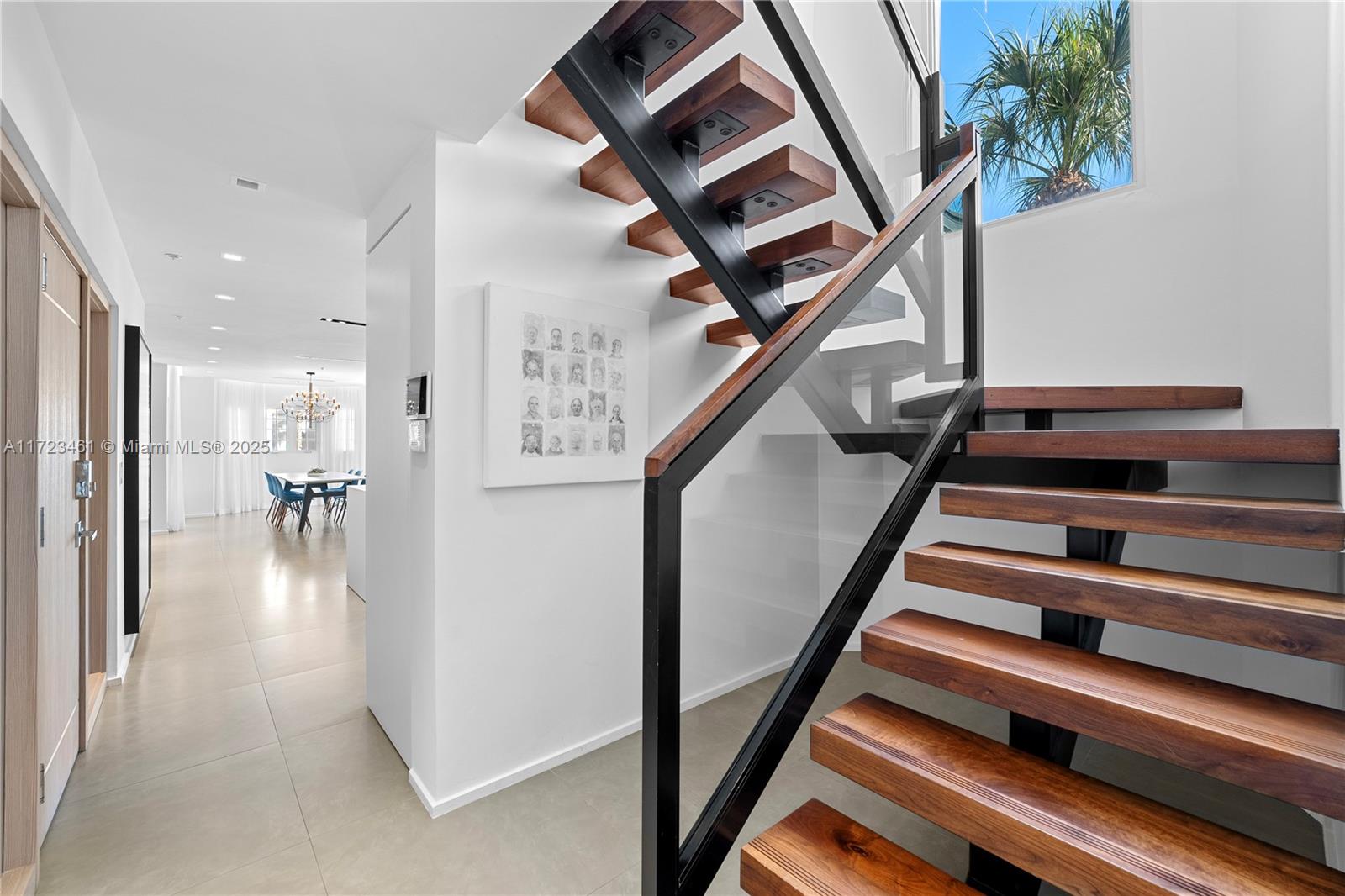 THS AT SUNSET HARBOUR CON - Residential