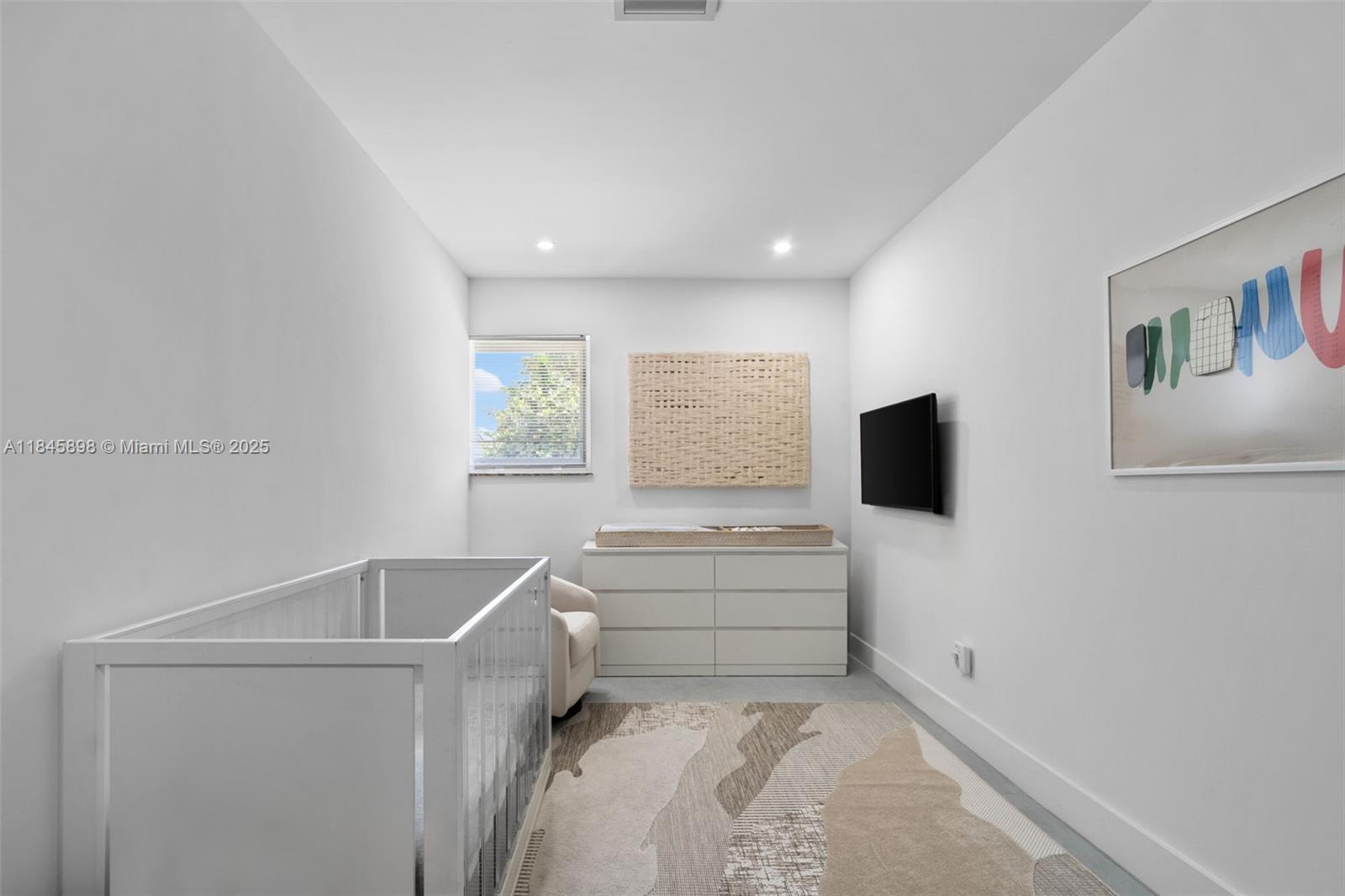 HIGHLAND OAK GDNS SEC 1 - Residential