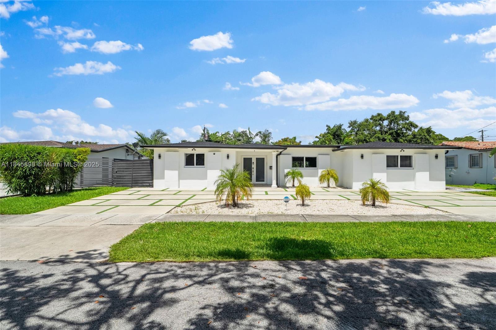 HIGHLAND OAK GDNS SEC 1 - Residential