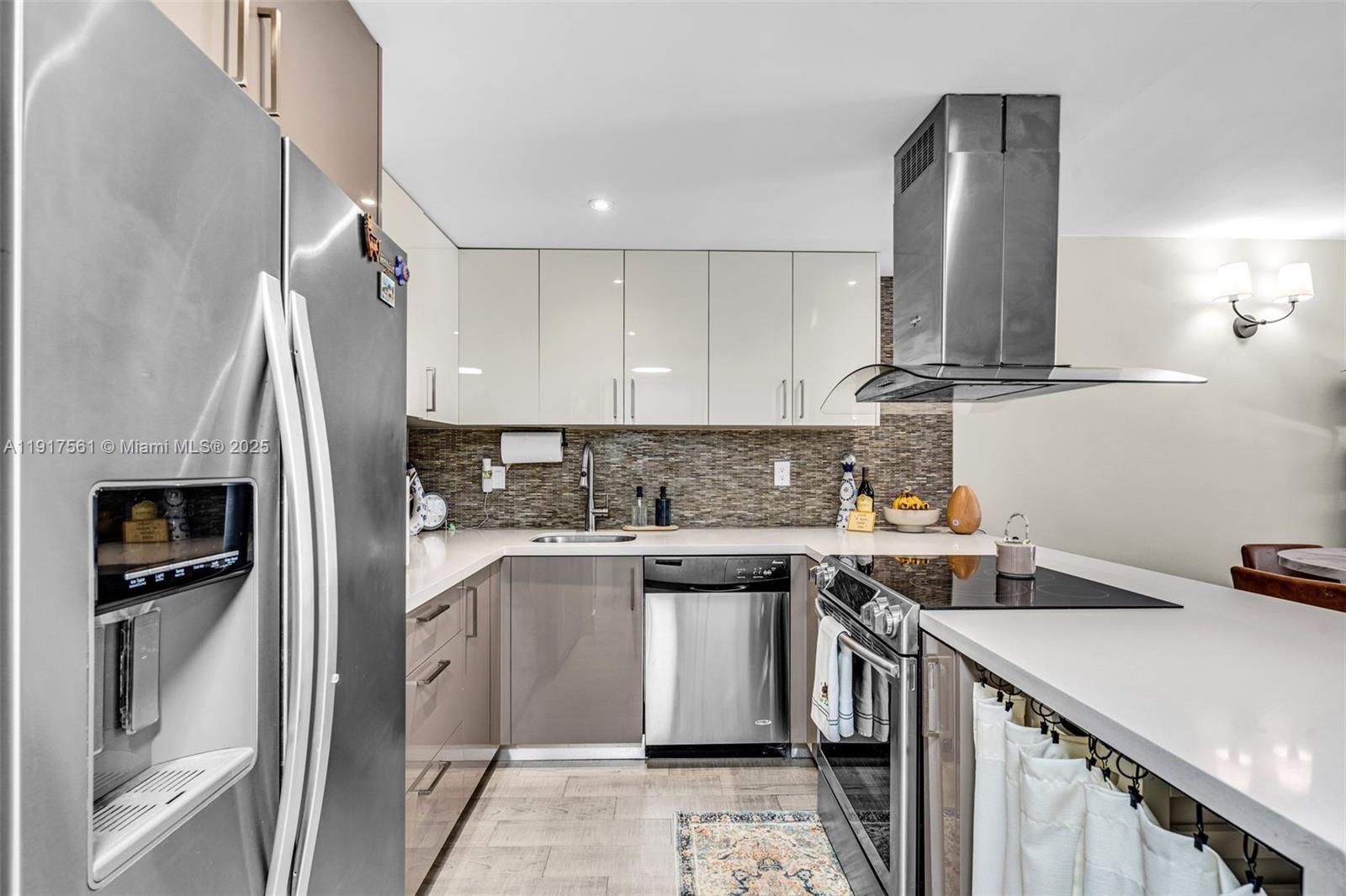 CORONADO CONDO- TOWER II - Residential