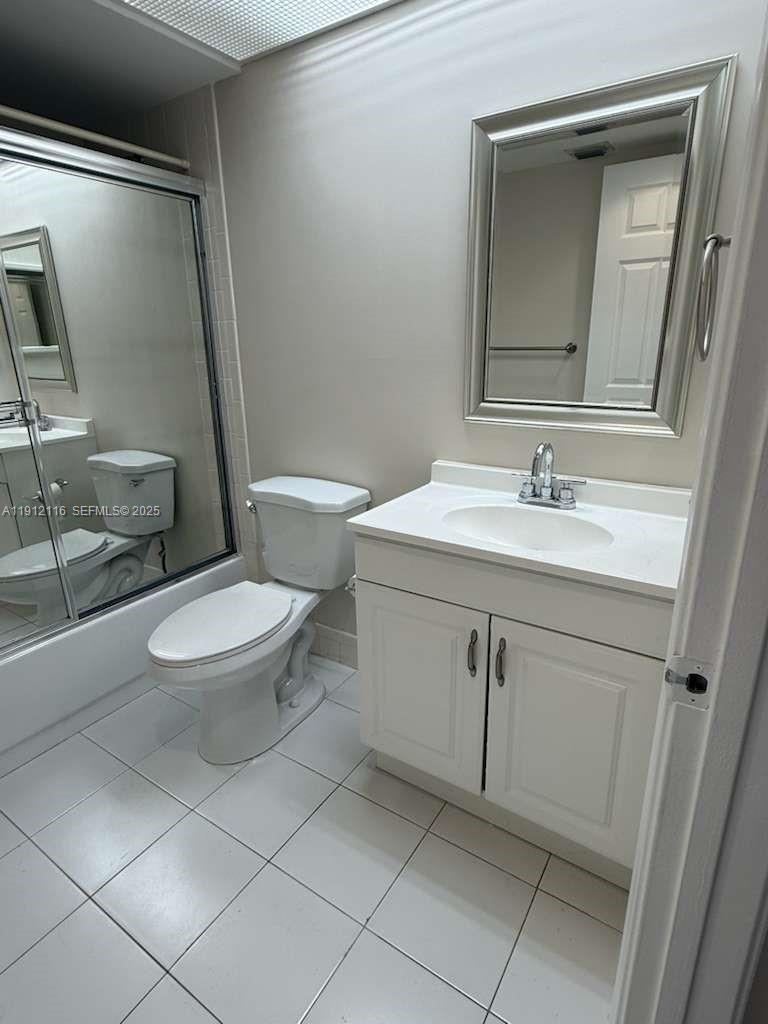 CAMBRIDGE AT CENTURY VILL - Residential