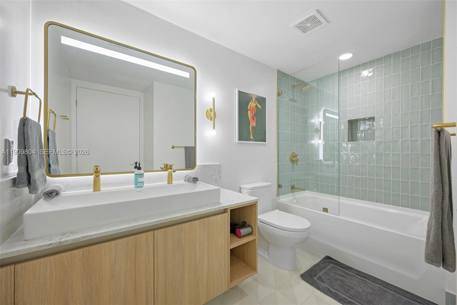 159 NE 6TH STREET CONDO - Residential