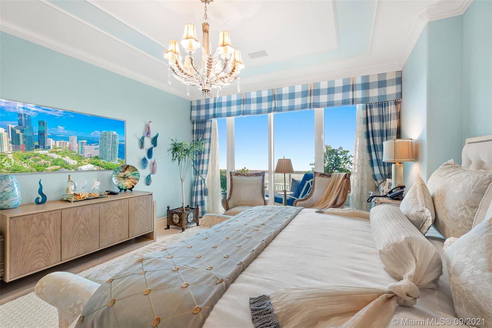 SANTA MARIA CONDO - Residential