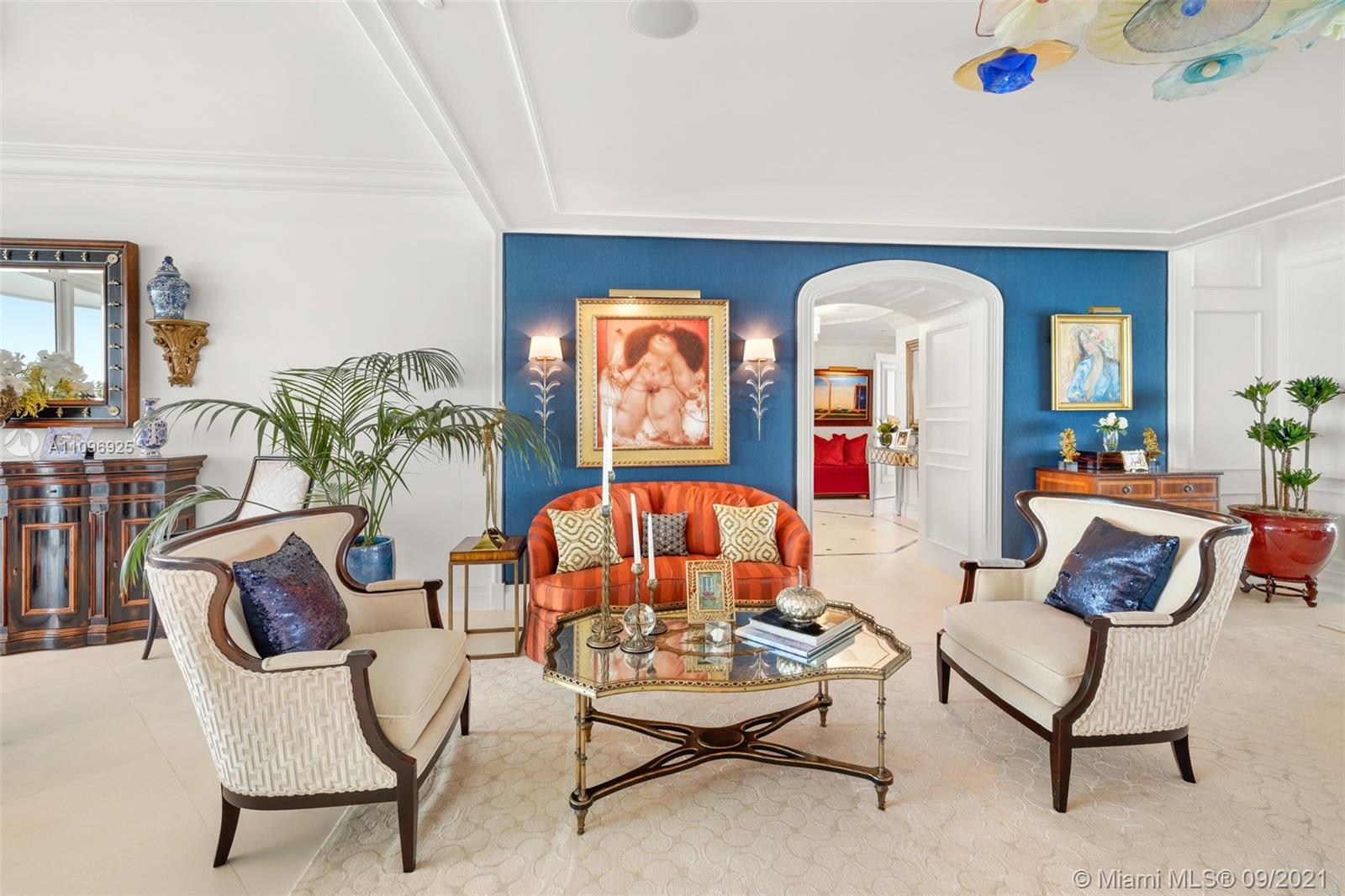 SANTA MARIA CONDO - Residential