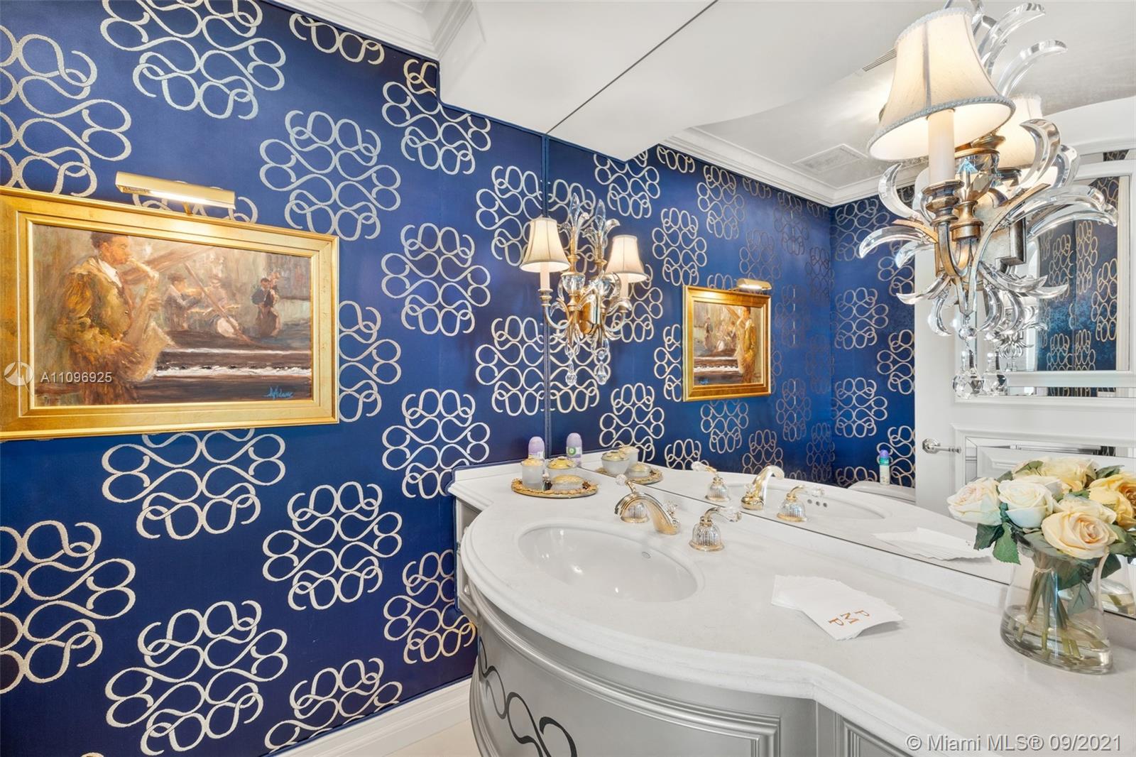 SANTA MARIA CONDO - Residential