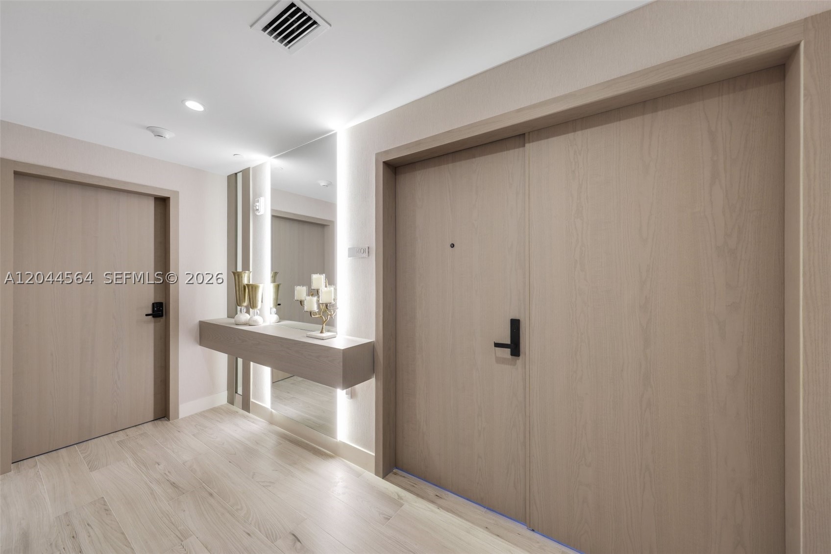 700 NE 24th Street 1401