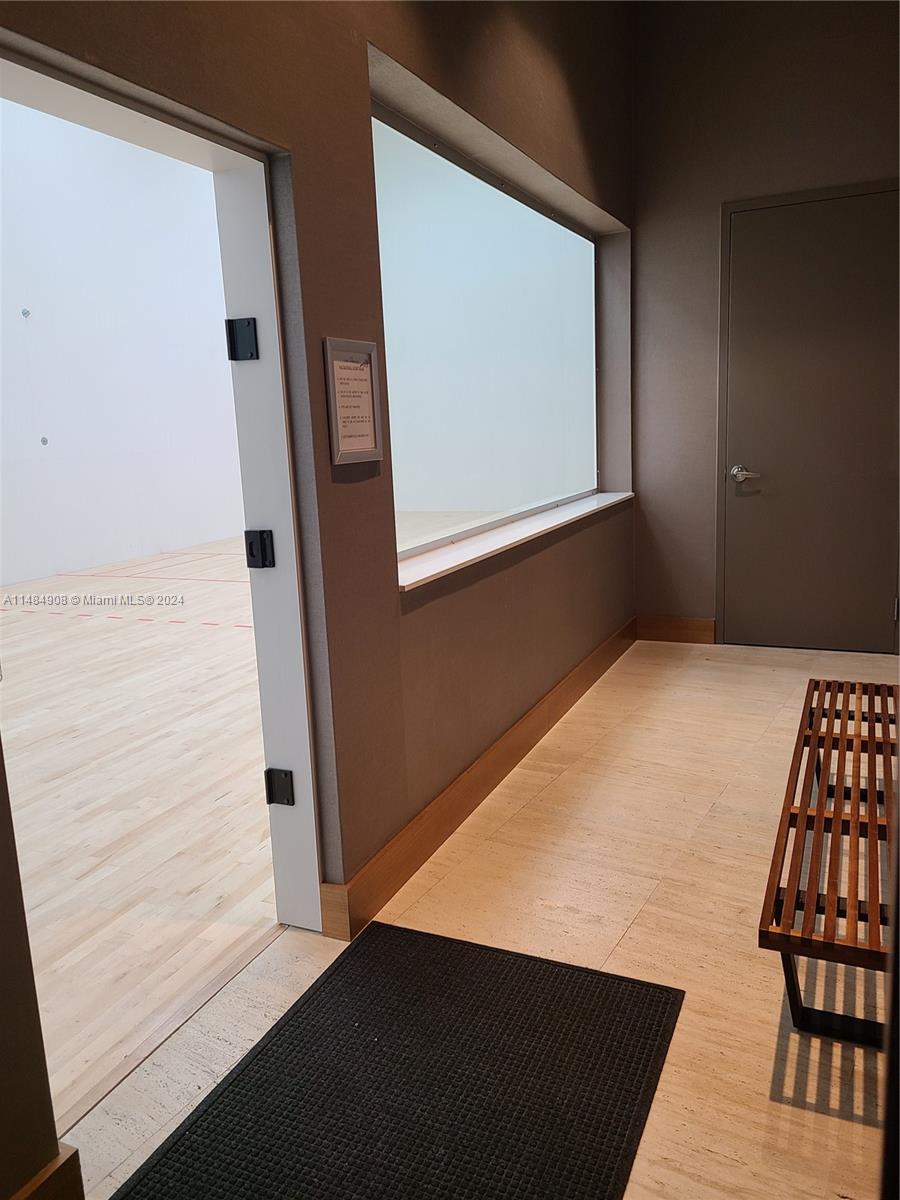 THE HARBOUR SOUTH CONDO - Residential