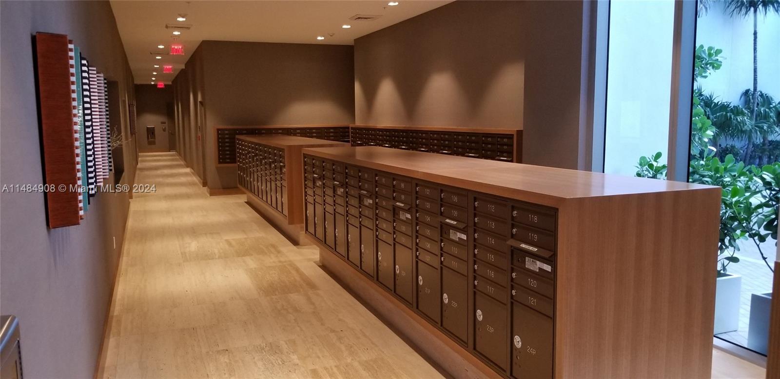 THE HARBOUR SOUTH CONDO - Residential