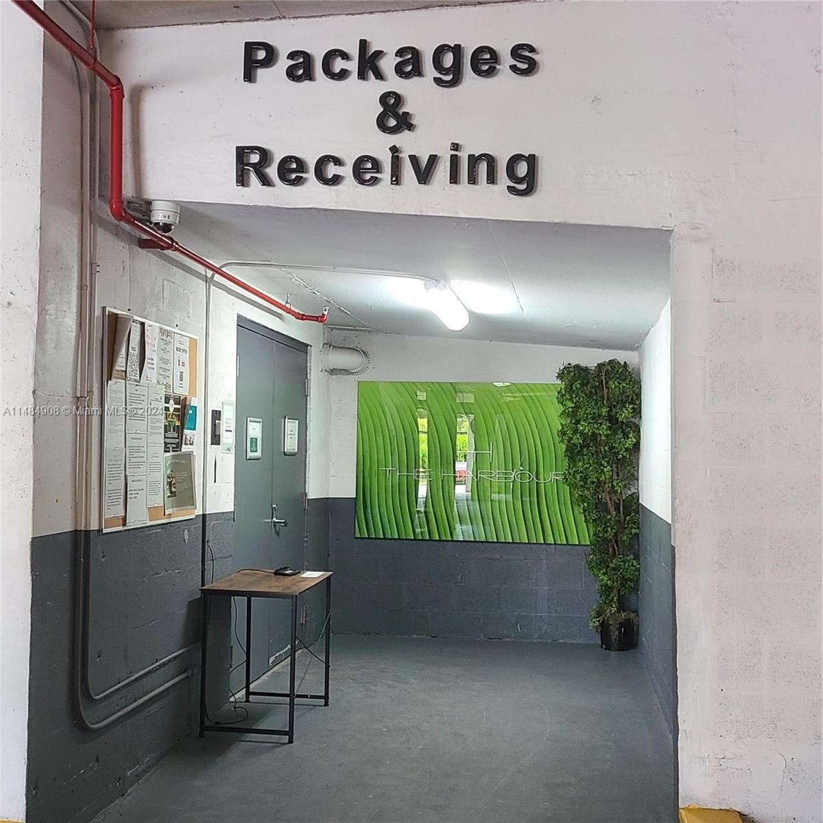 THE HARBOUR SOUTH CONDO - Residential