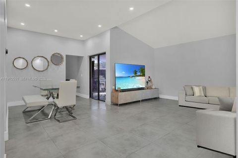 17032 NW 63rd Pl Hialeah FL 33015