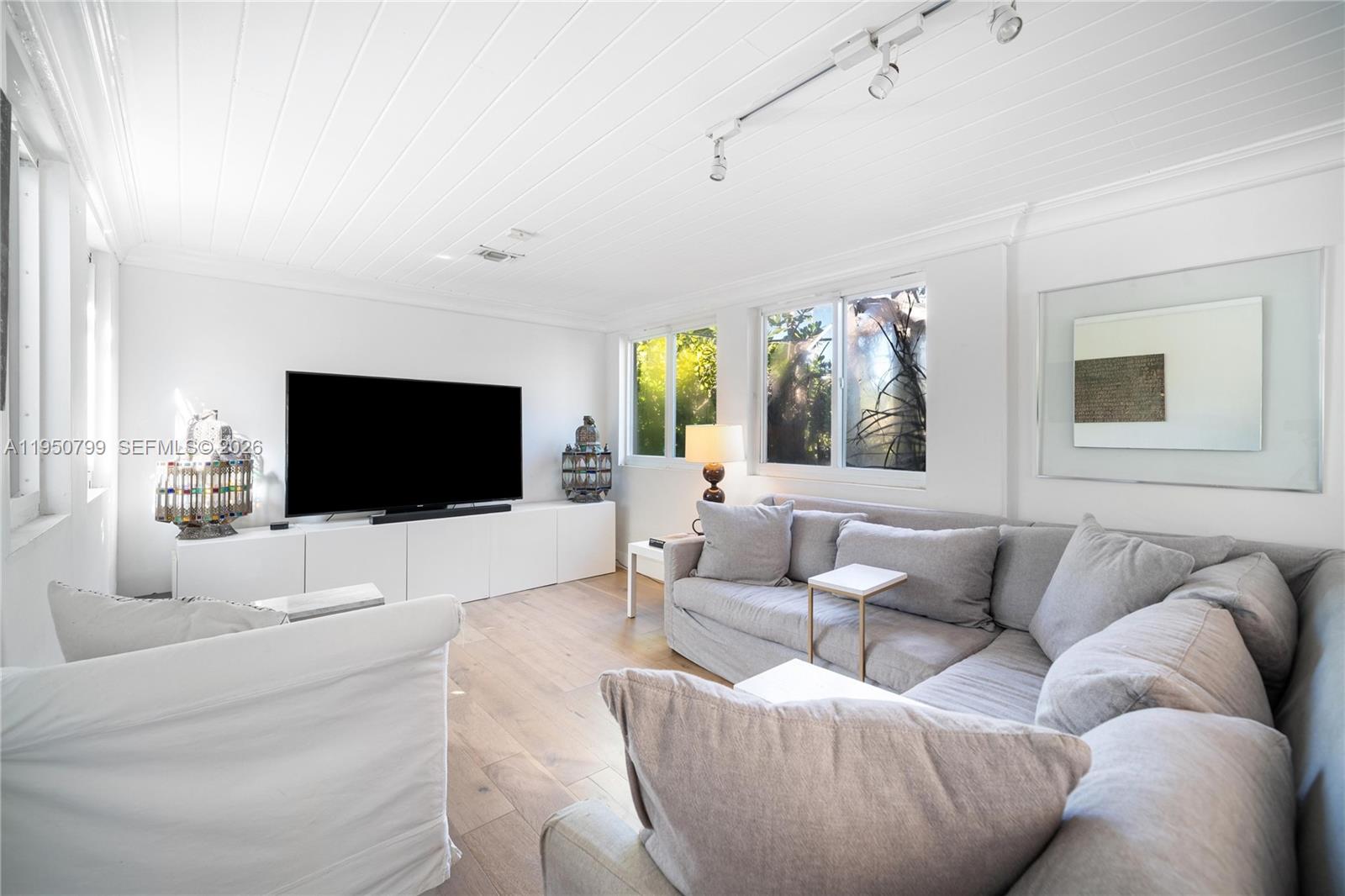 BEACH VIEW ADDN - Residential