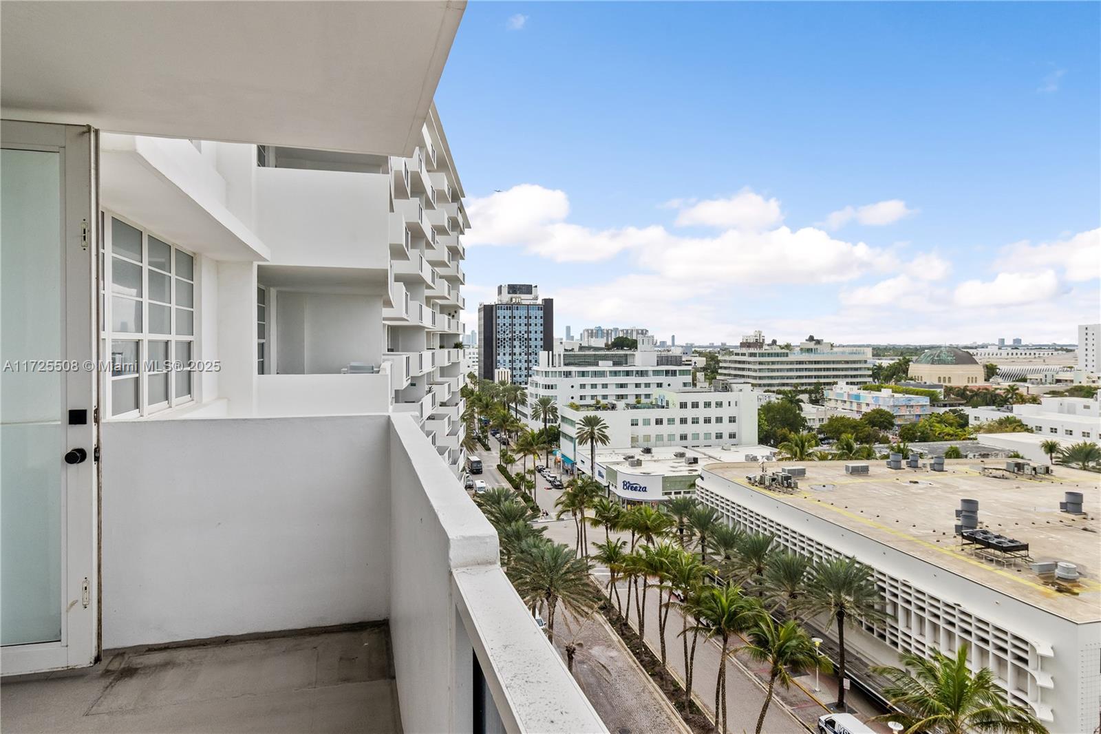THE DECOPLAGE CONDO - Residential Lease