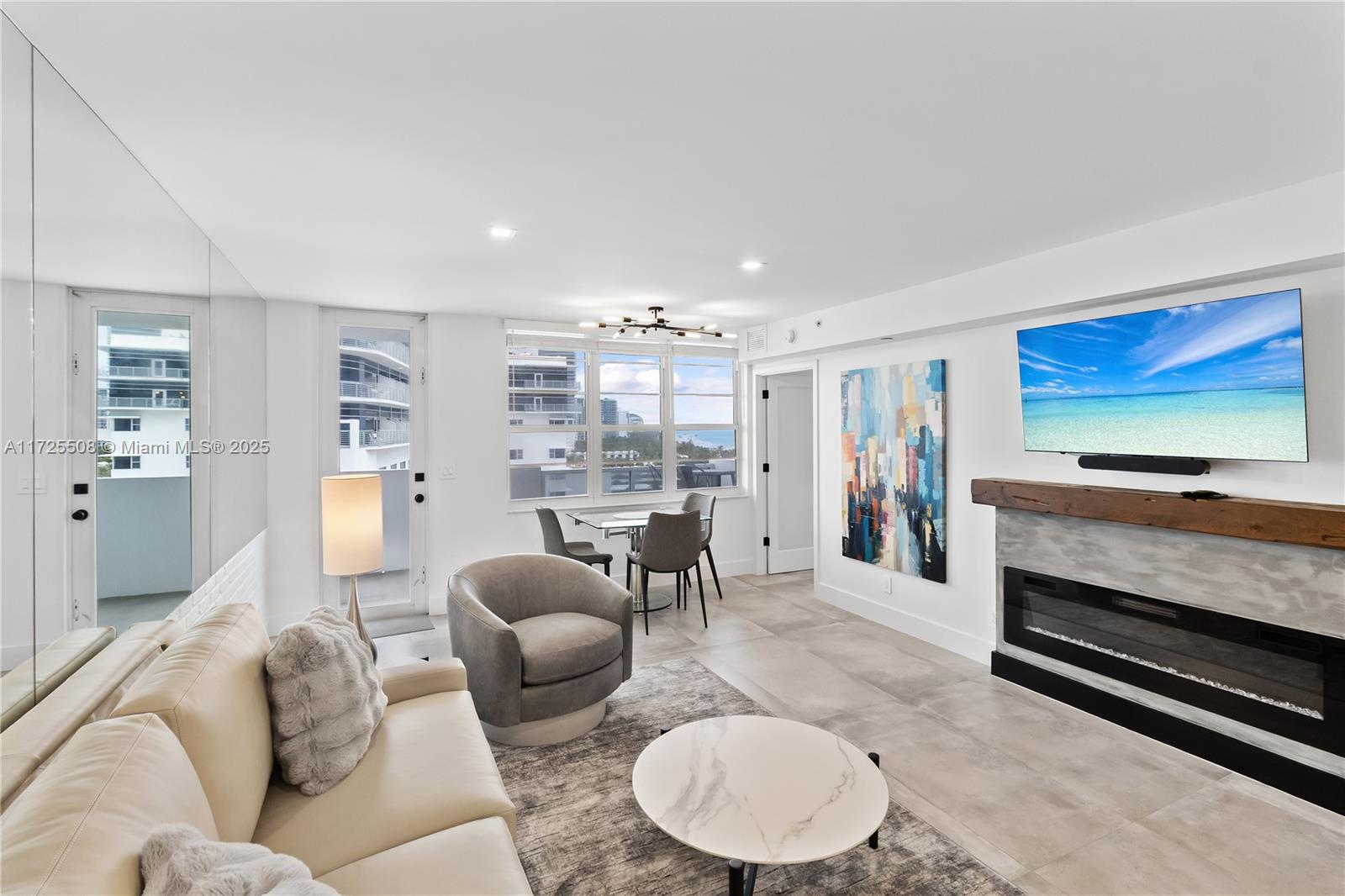 THE DECOPLAGE CONDO - Residential Lease