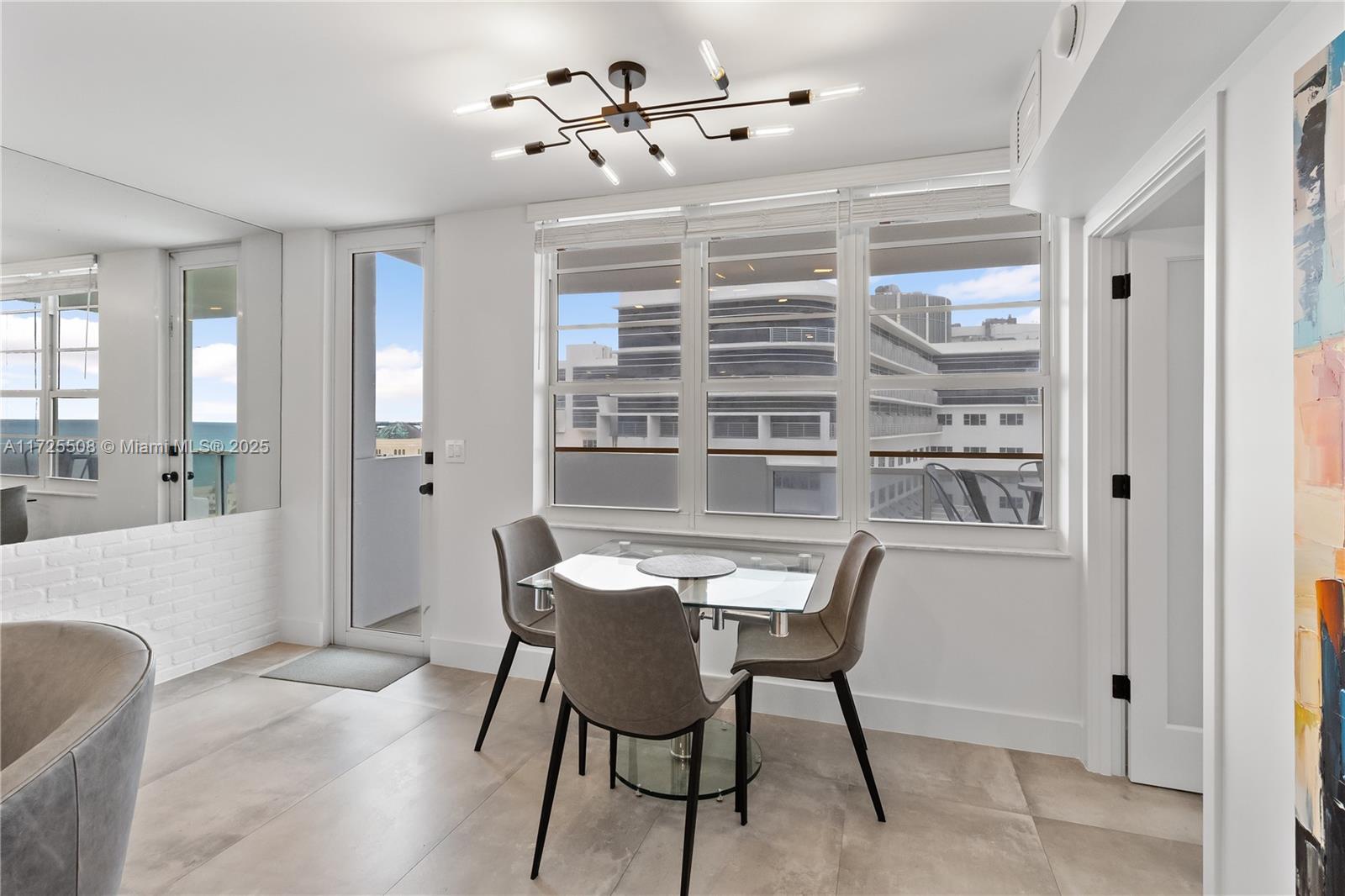 THE DECOPLAGE CONDO - Residential Lease