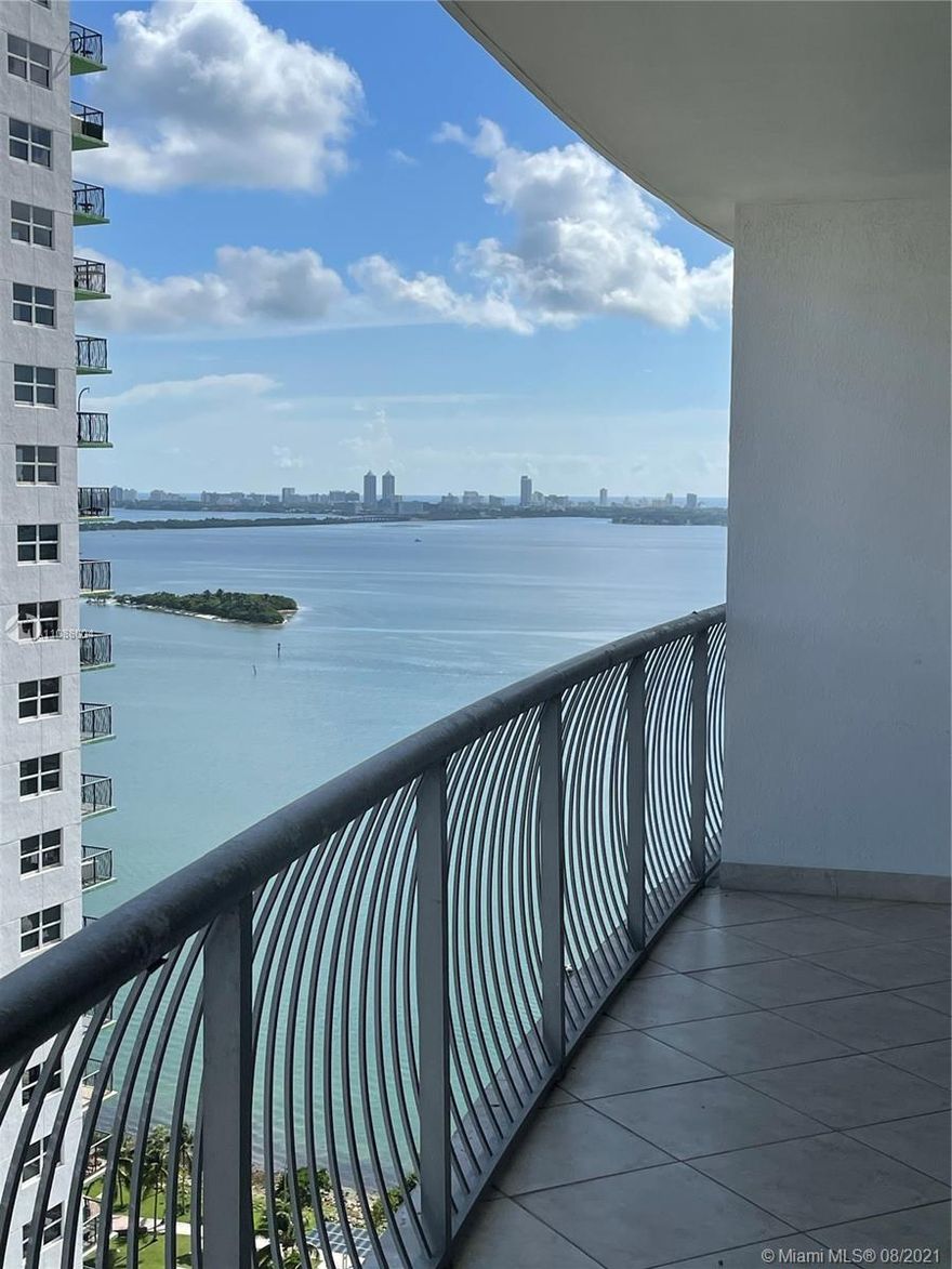 UNFURNISHED 1 BED + 1 BATH UNIT. CITY AND PARTIAL WATER VIEW. EDGEWATER GREAT LOCATION. OPEN KITCHEN WITH STAINLESS STEEL APPLIANCES AND GRANITE COUNTERTOPS. OPERA TOWER OFFERS GREAT AMENITIES INCLUDING: FITNESS CENTER (*), POOL (*), SOCIAL EVENT ROOM (*), 24/7 SECURITY, AND VALET PARKING. CLOSE TO WYNWOOD, DESIGN DISTRICT, MIDTOWN AND DOWNTOWN. EASY TO SHOW. CONSULT FOR PETS.  ***NO SUB-LEASING ALLOWED - 1 YEAR LEASE ONLY*** (*) POOL AREA, FITNESS CENTER, AND SOCIAL MEDIA ROOM TEMPORARILY CLOSED FOR REMODELING. SOME AMENITIES MAY HAVE LIMITED OR CONTROLLED ACCESS DUE TO COVID-19 PROTOCOLS. ADDITIONAL $50 NON-REFUNDABLE BACKGROUND CHECK/ADULT. PET REQUIRES APPLICATION AND ADDITIONAL $350 NON-REFUNDABLE FEE PLUS FEE CHARGED BY ASSOCIATION. 1 ASSIGNED COVER PARKING #739