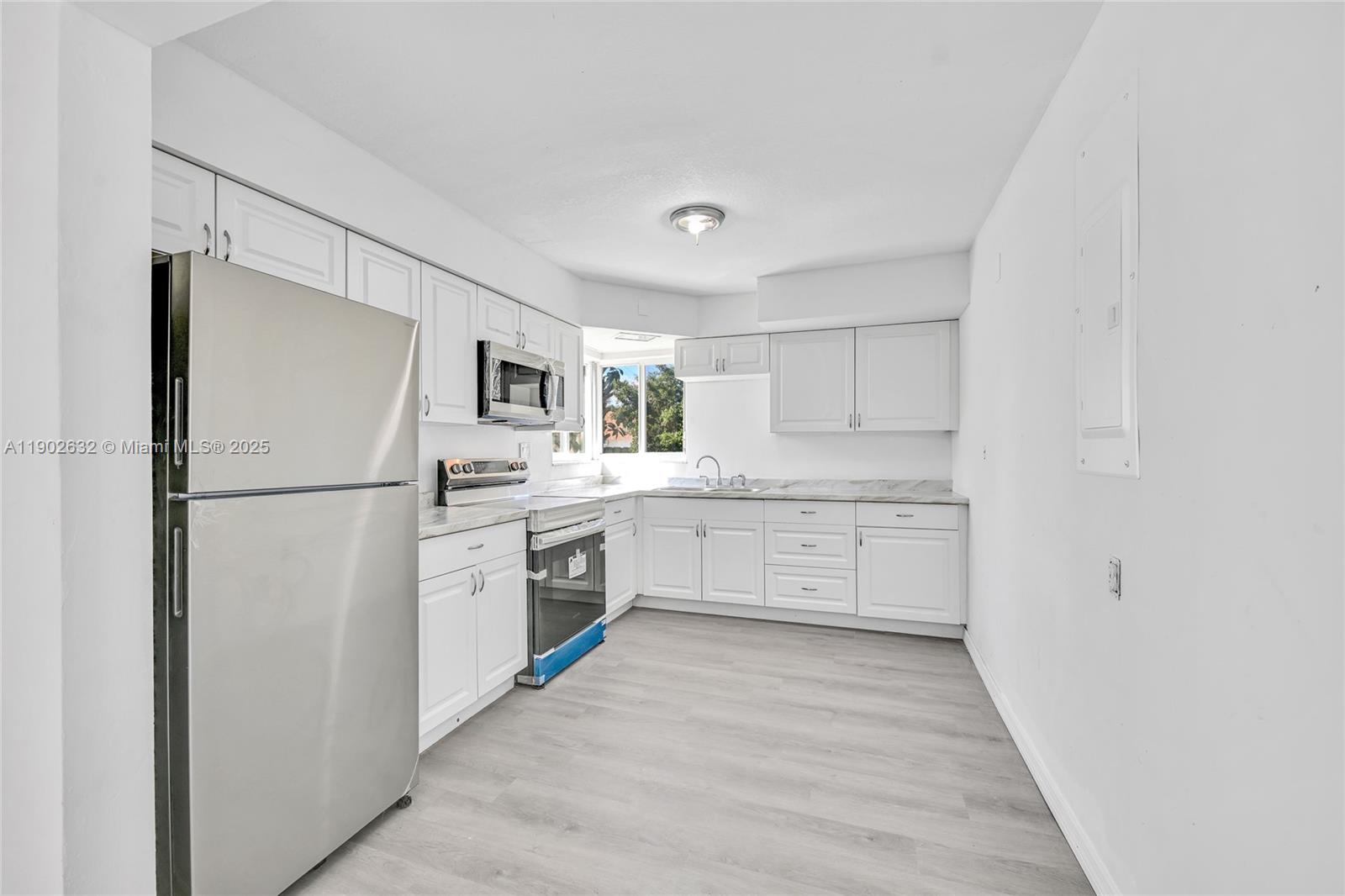 BOULEVARD GARDENS FIRST A - Residential