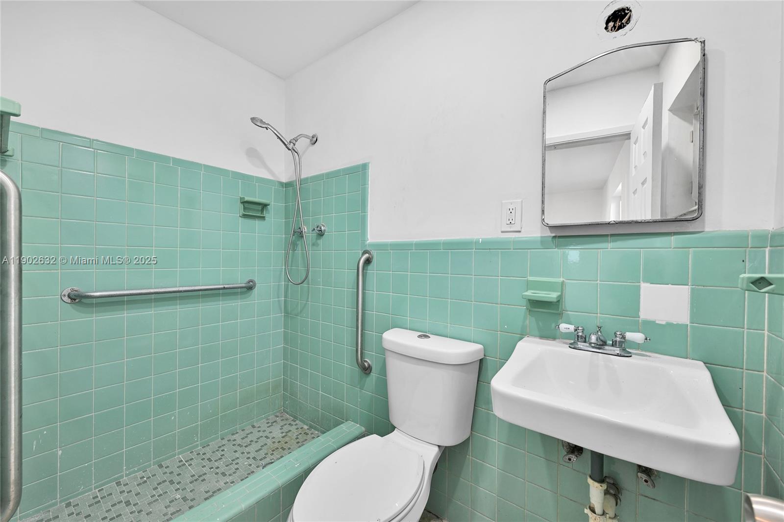 BOULEVARD GARDENS FIRST A - Residential