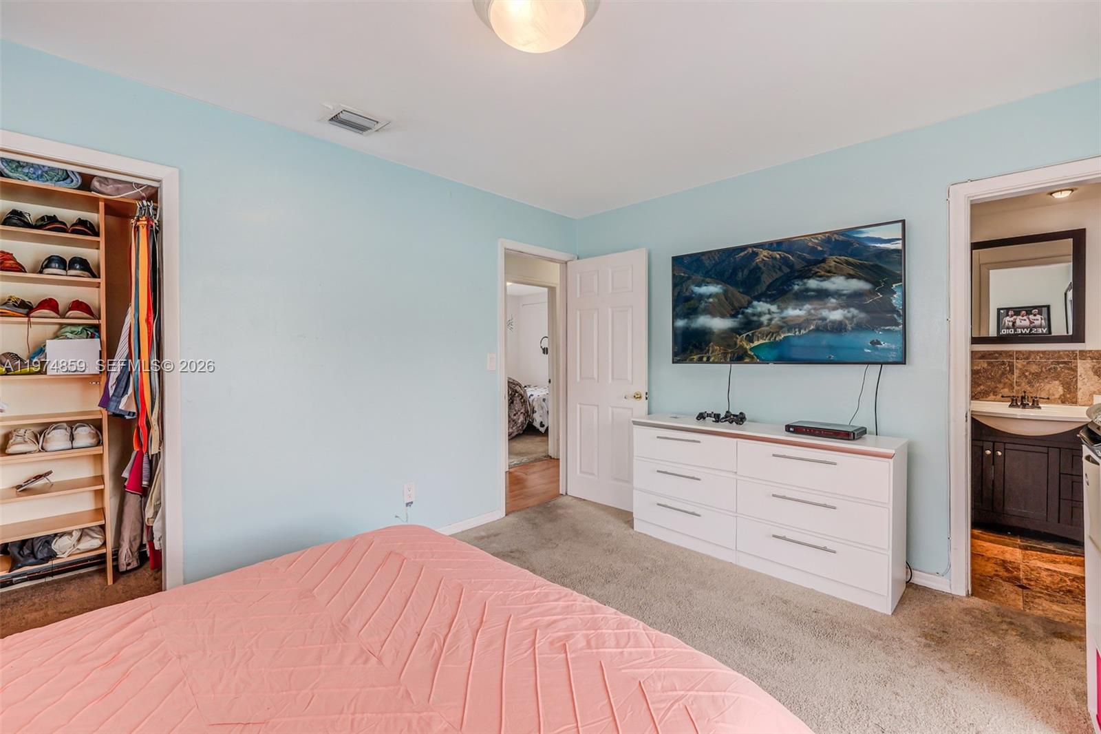 SOUTHERN ESTATES 13TH ADD - Residential