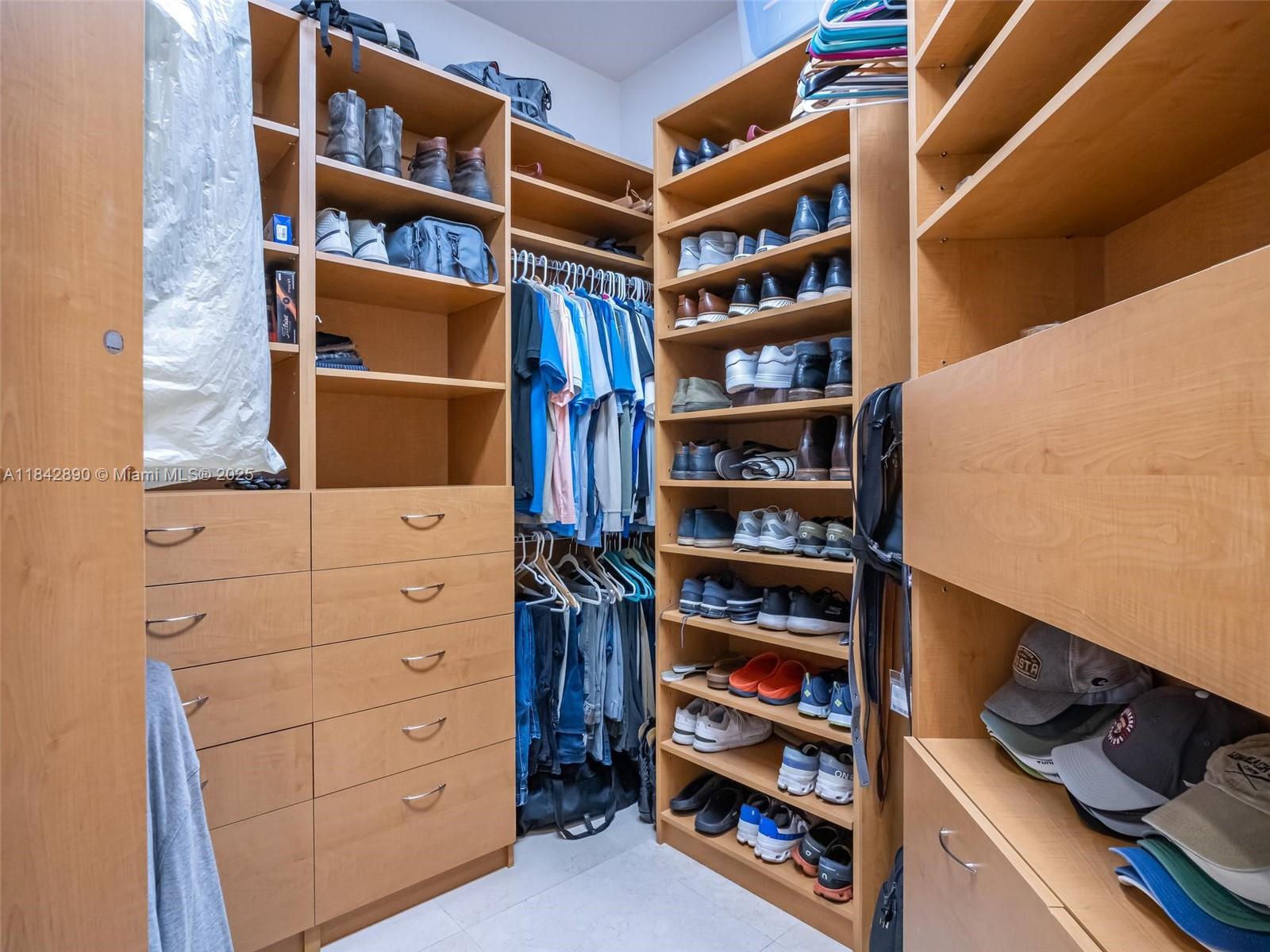 RIVERSTONE - Residential