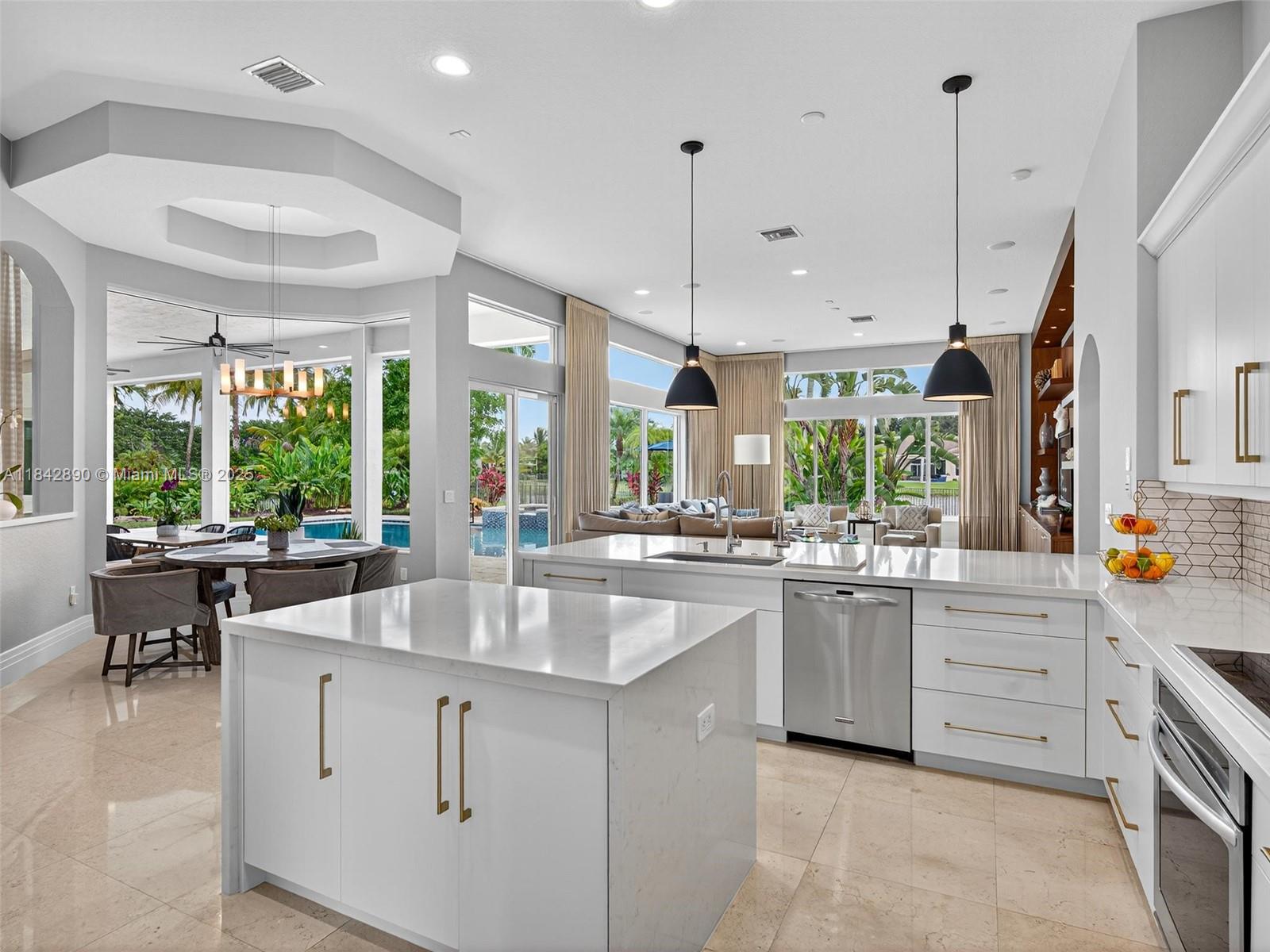 RIVERSTONE - Residential