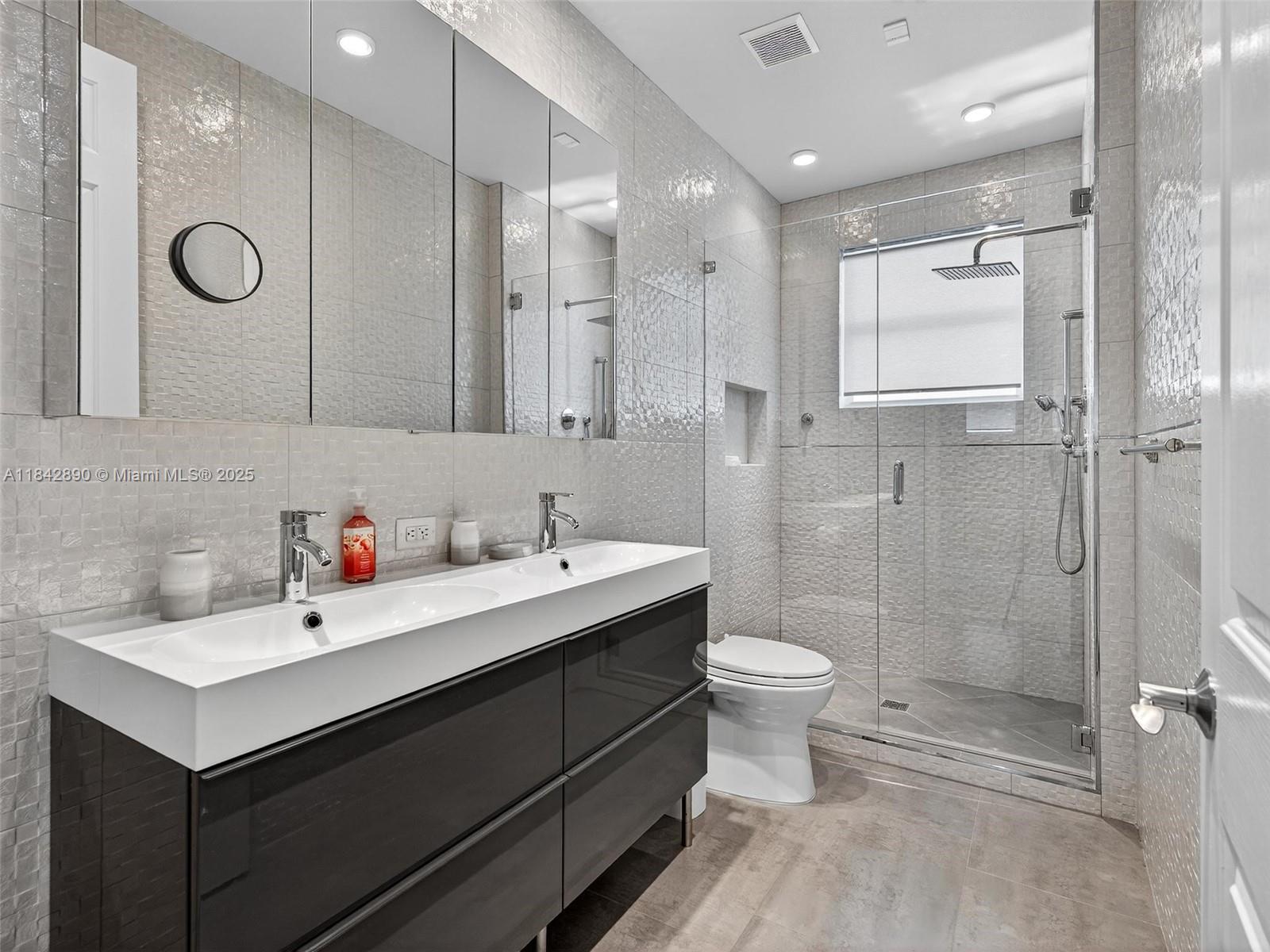 RIVERSTONE - Residential